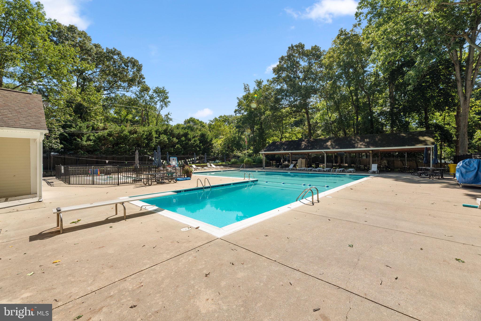 OAKLEIGH FOREST - Residential