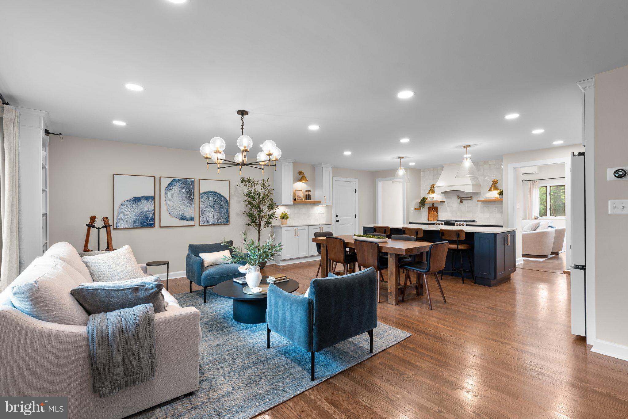 10 EMERSON COURT