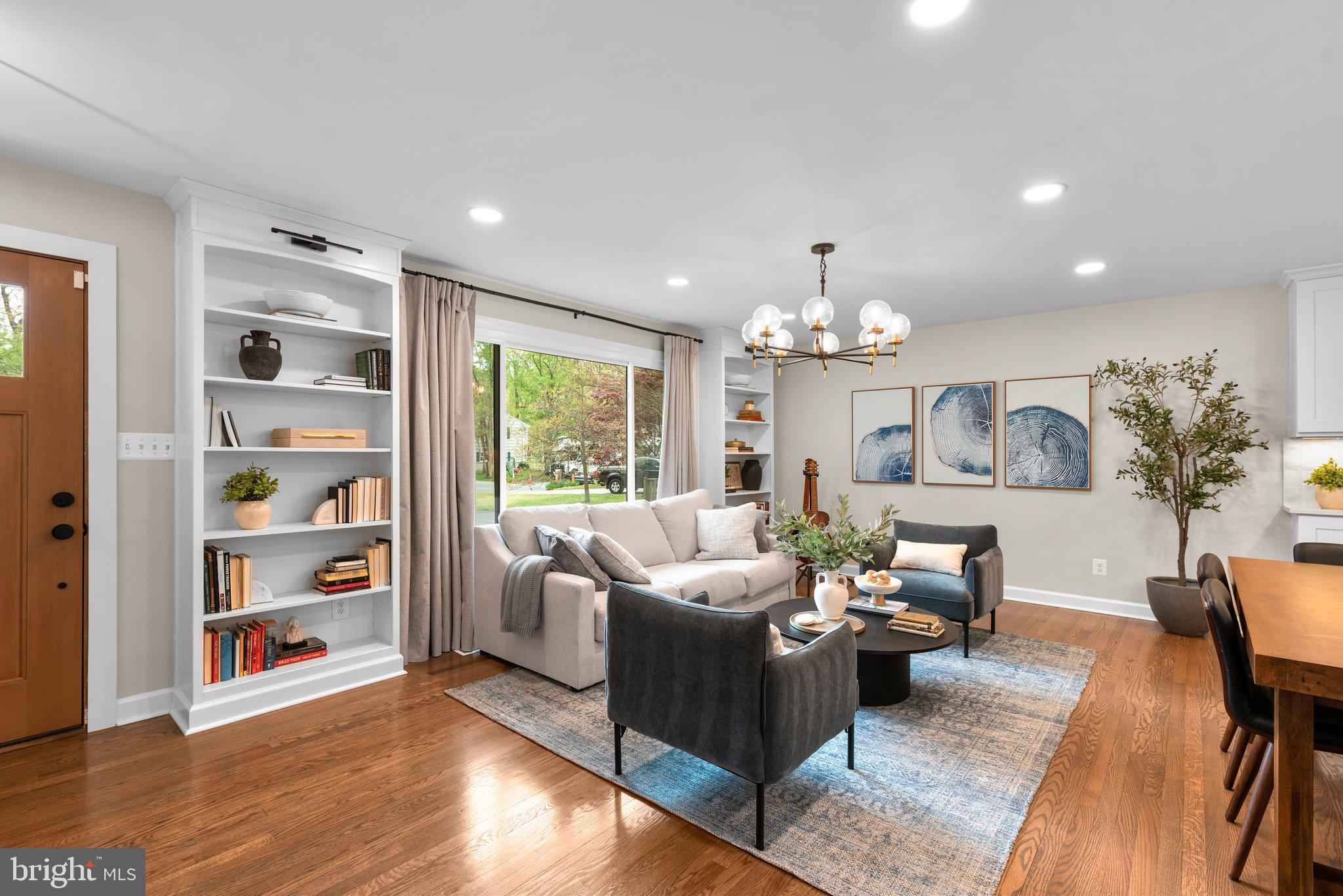 10 EMERSON COURT