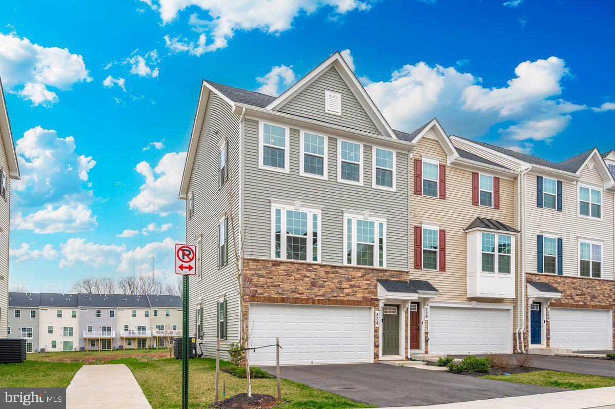 WEST PARK VILLAGE - Residential Lease