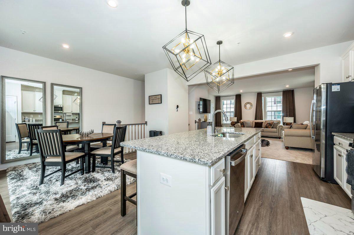 WEST PARK VILLAGE - Residential Lease