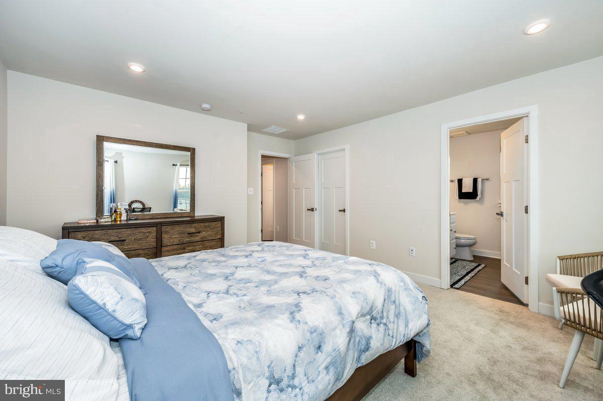 WEST PARK VILLAGE - Residential Lease