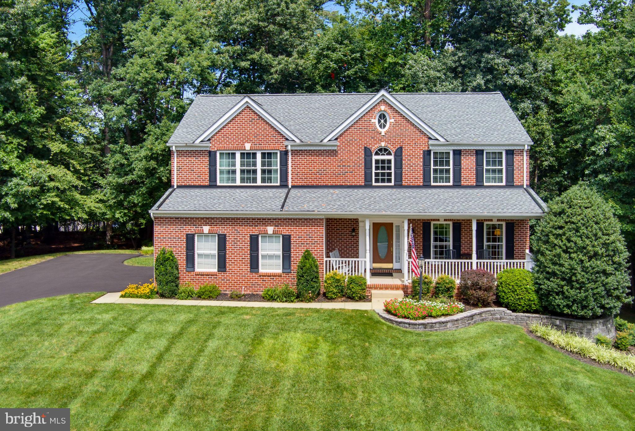 5104 ROBINS PERCH LANE