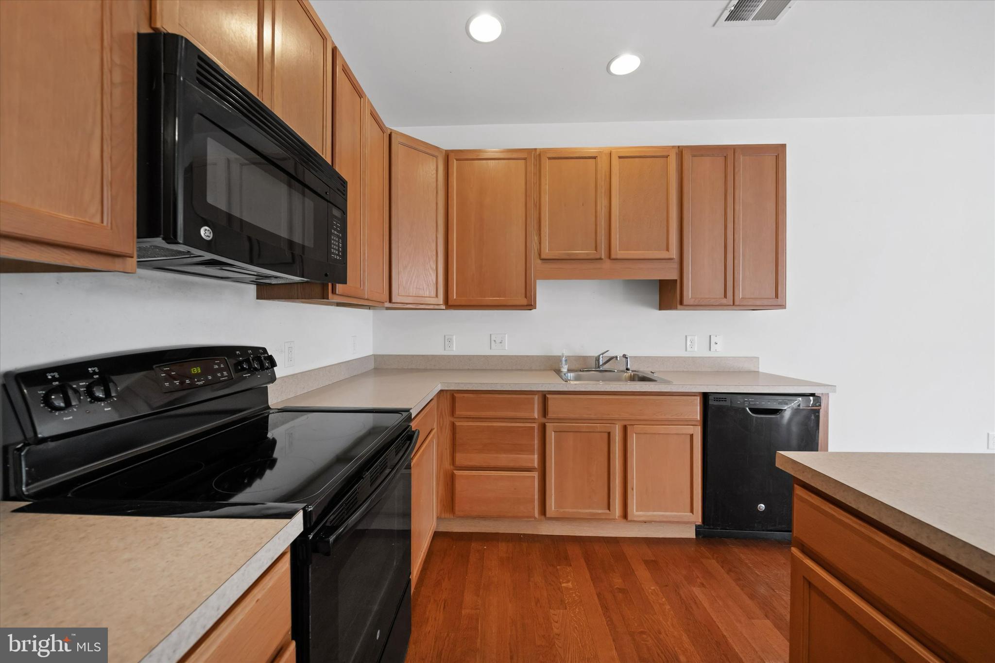 STEEPLE GLENN - Residential