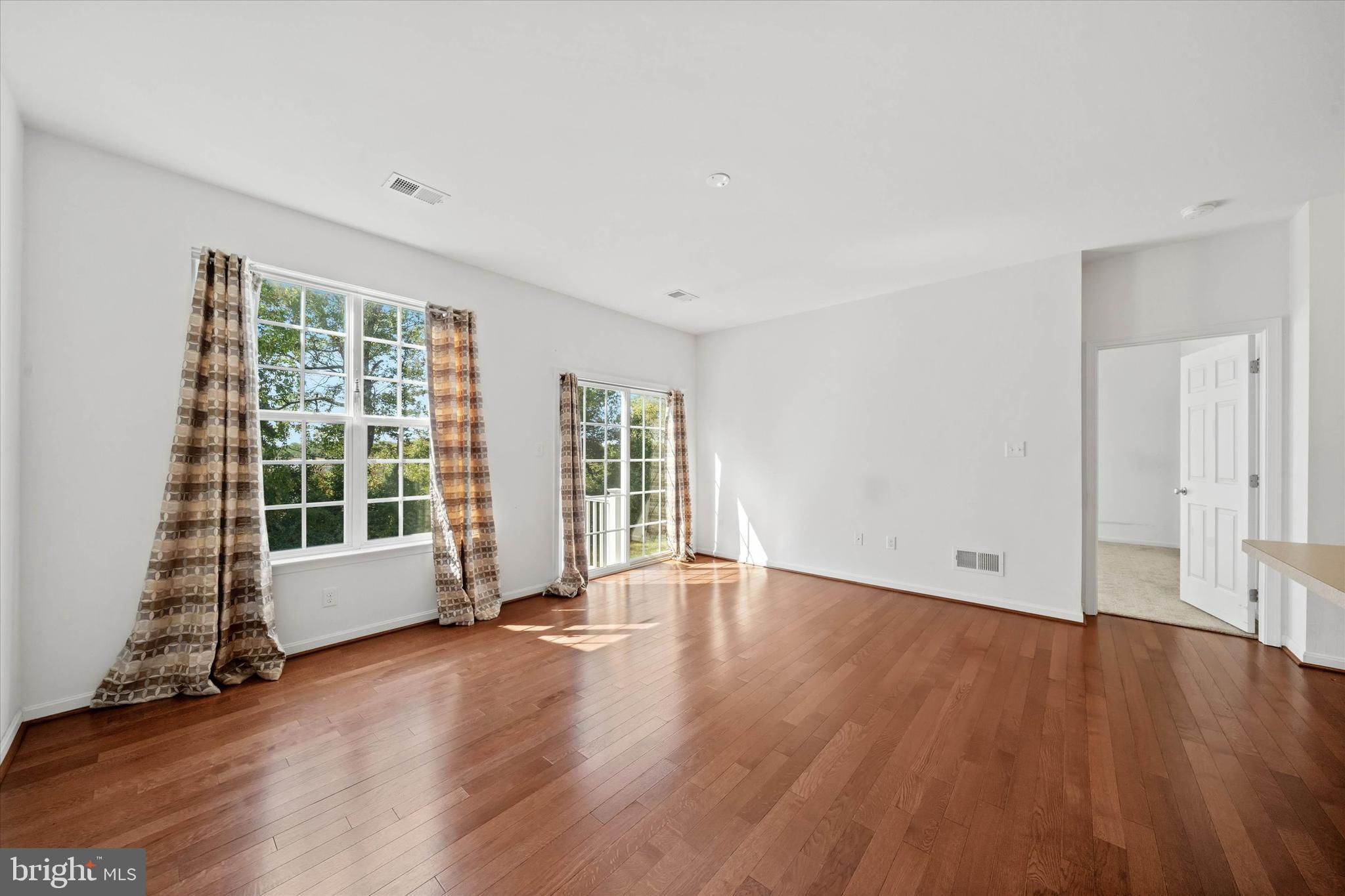 STEEPLE GLENN - Residential