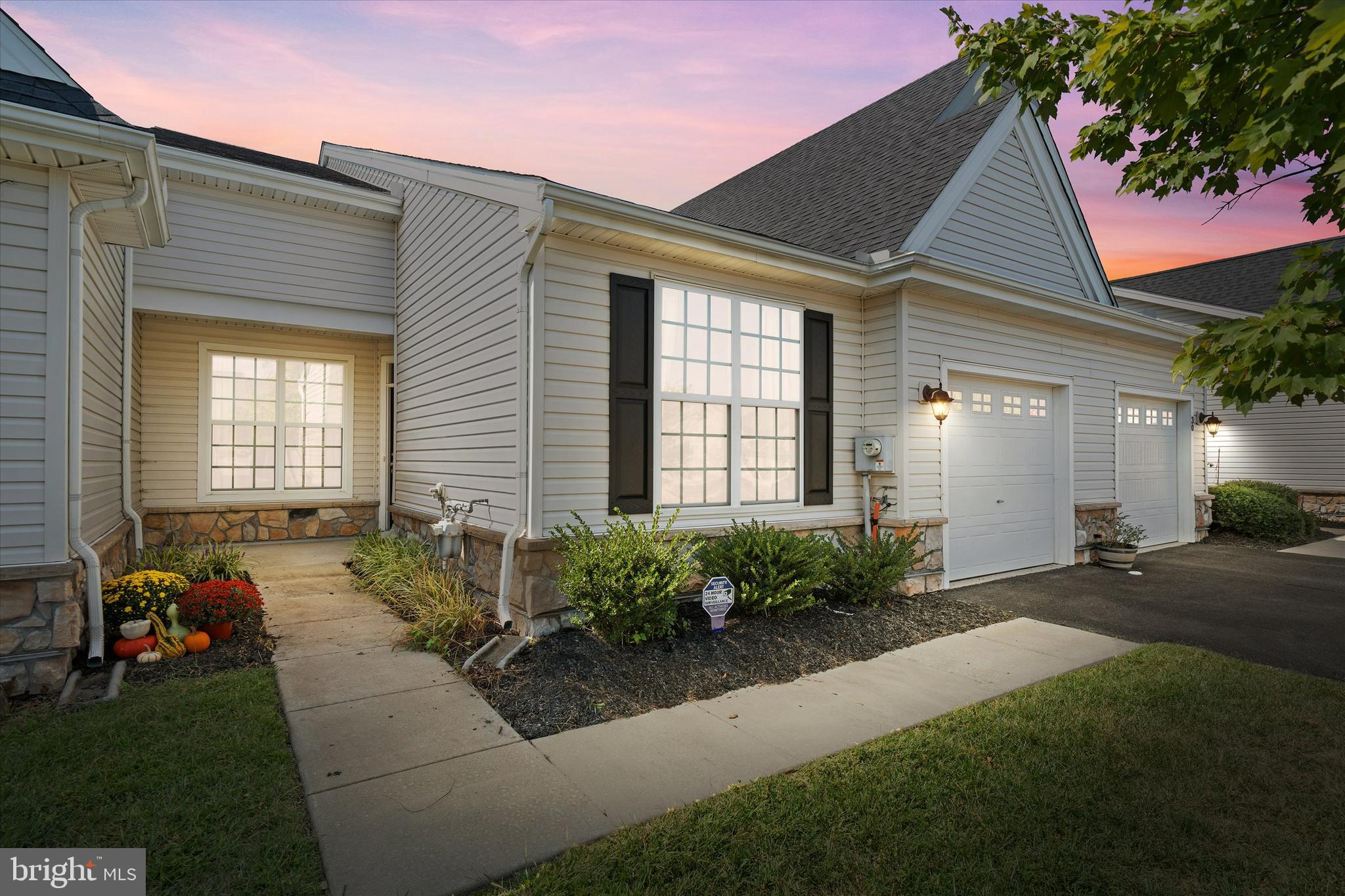 STEEPLE GLENN - Residential