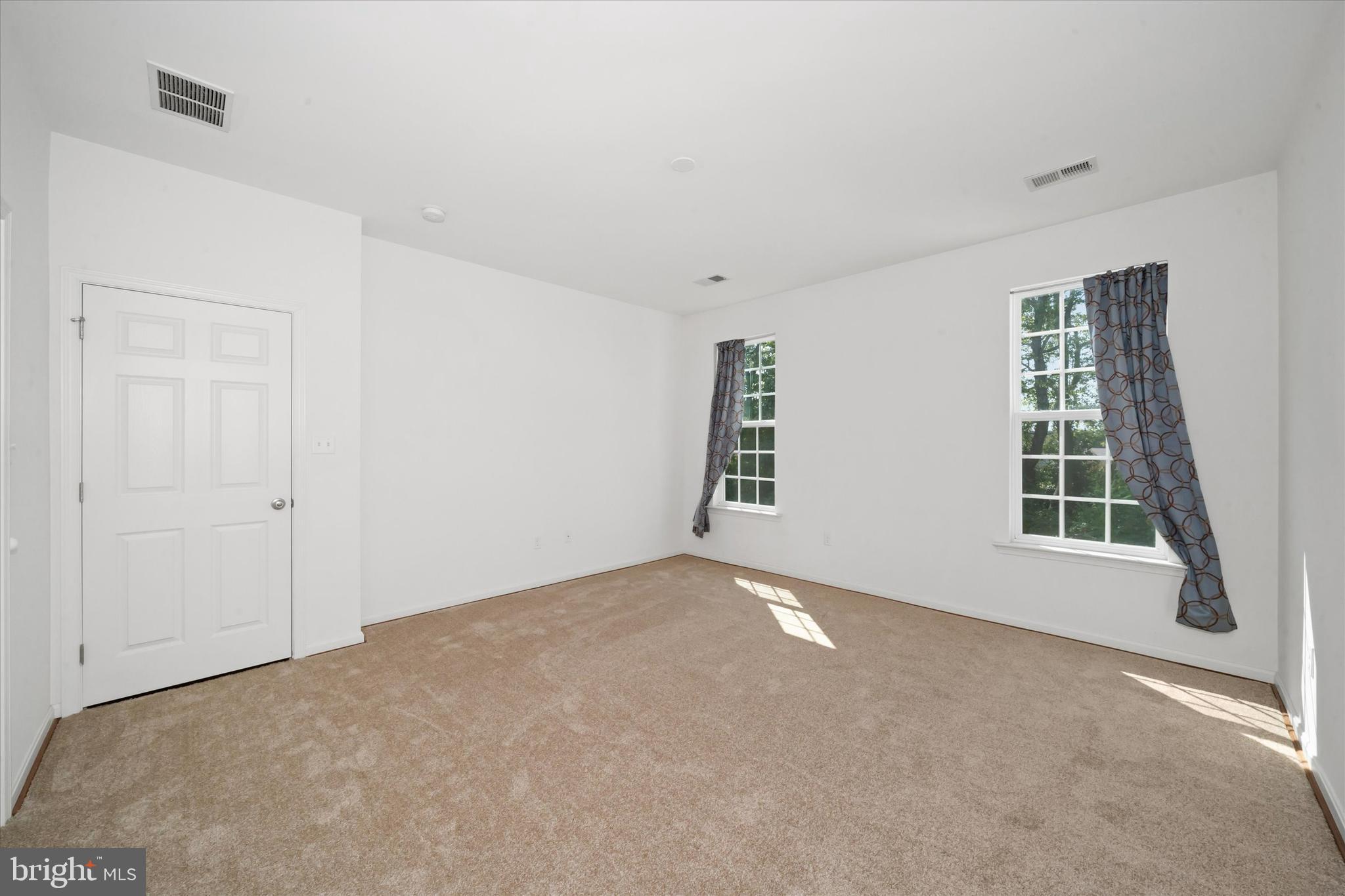 STEEPLE GLENN - Residential