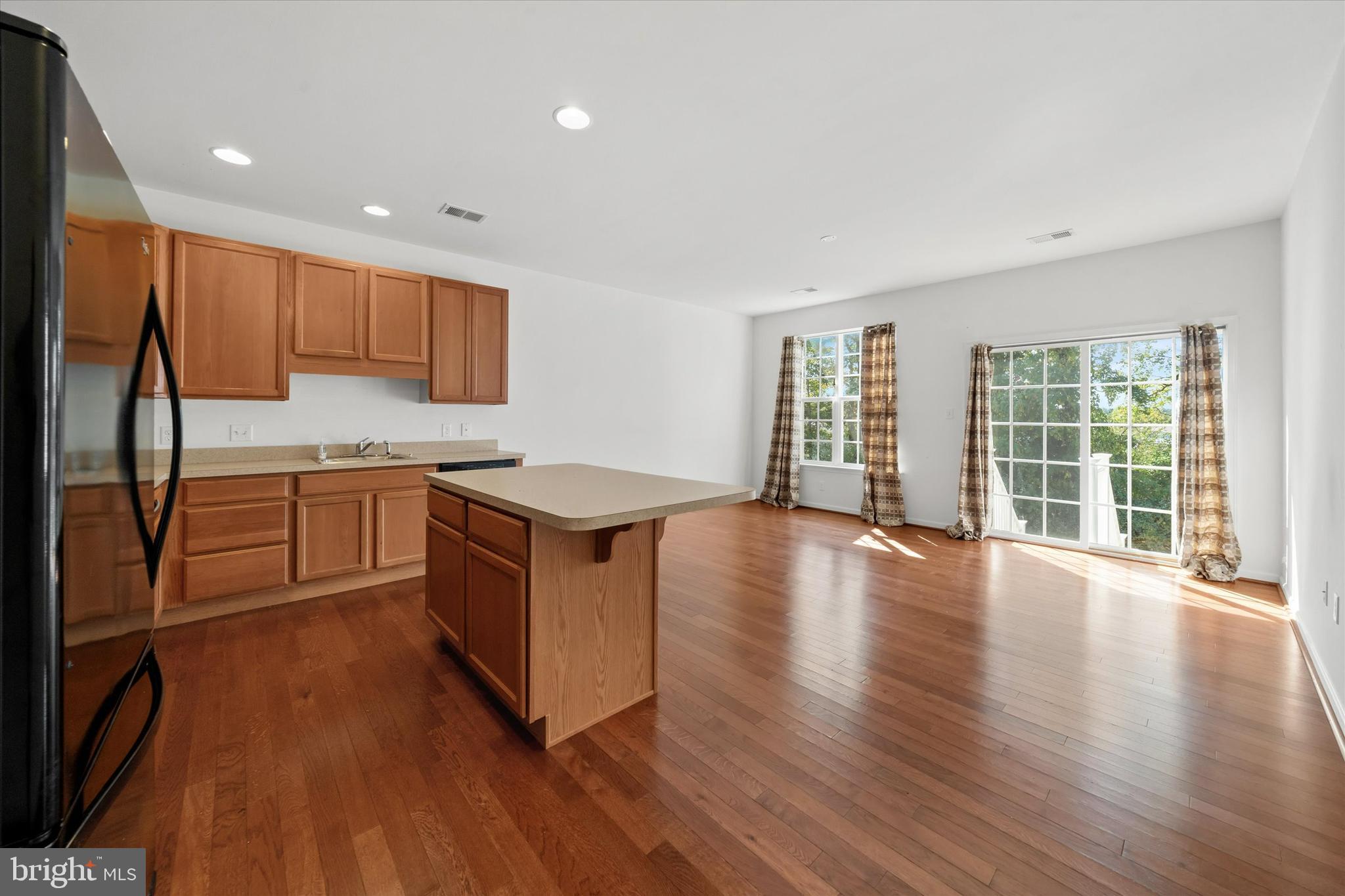 STEEPLE GLENN - Residential