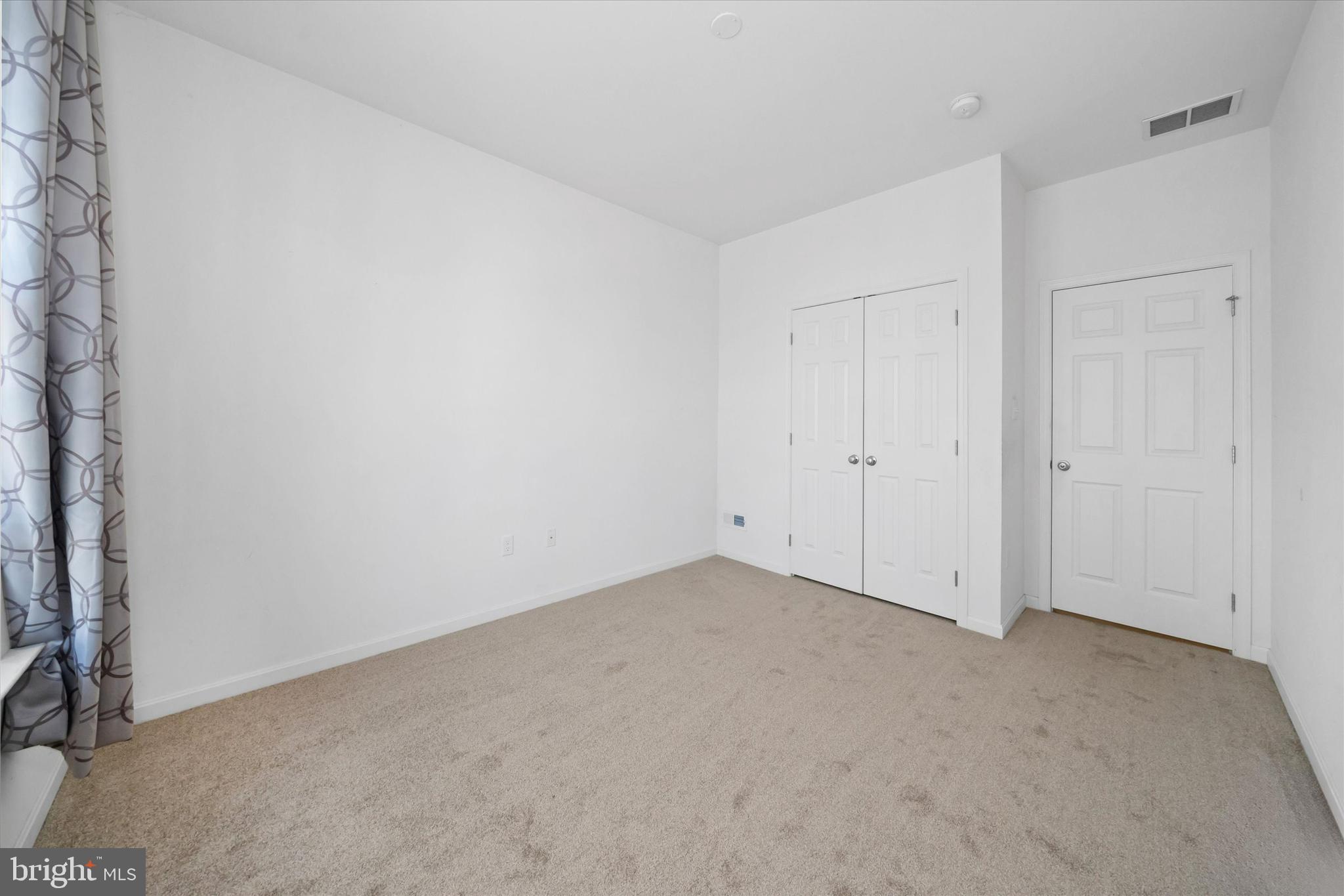 STEEPLE GLENN - Residential