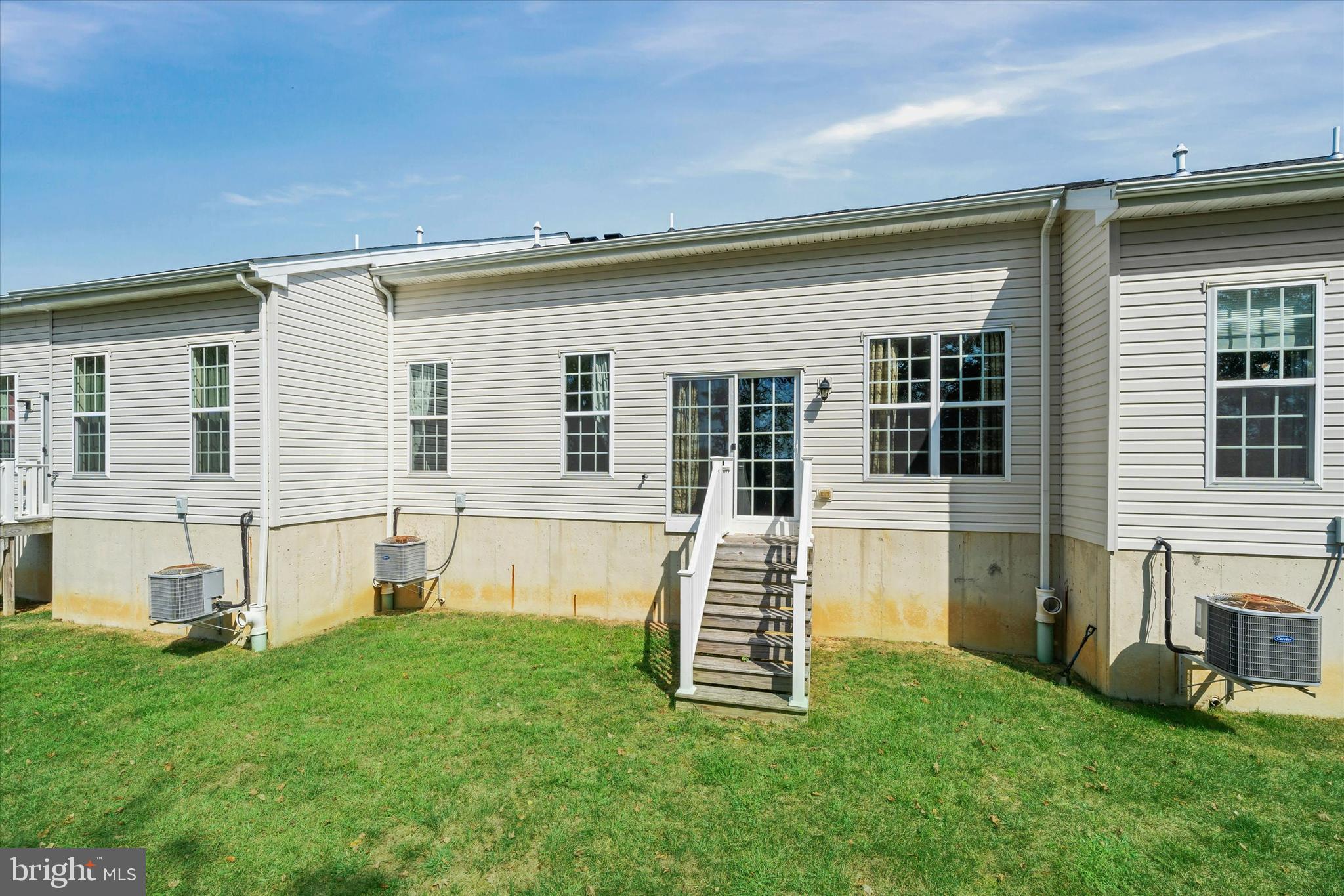 STEEPLE GLENN - Residential