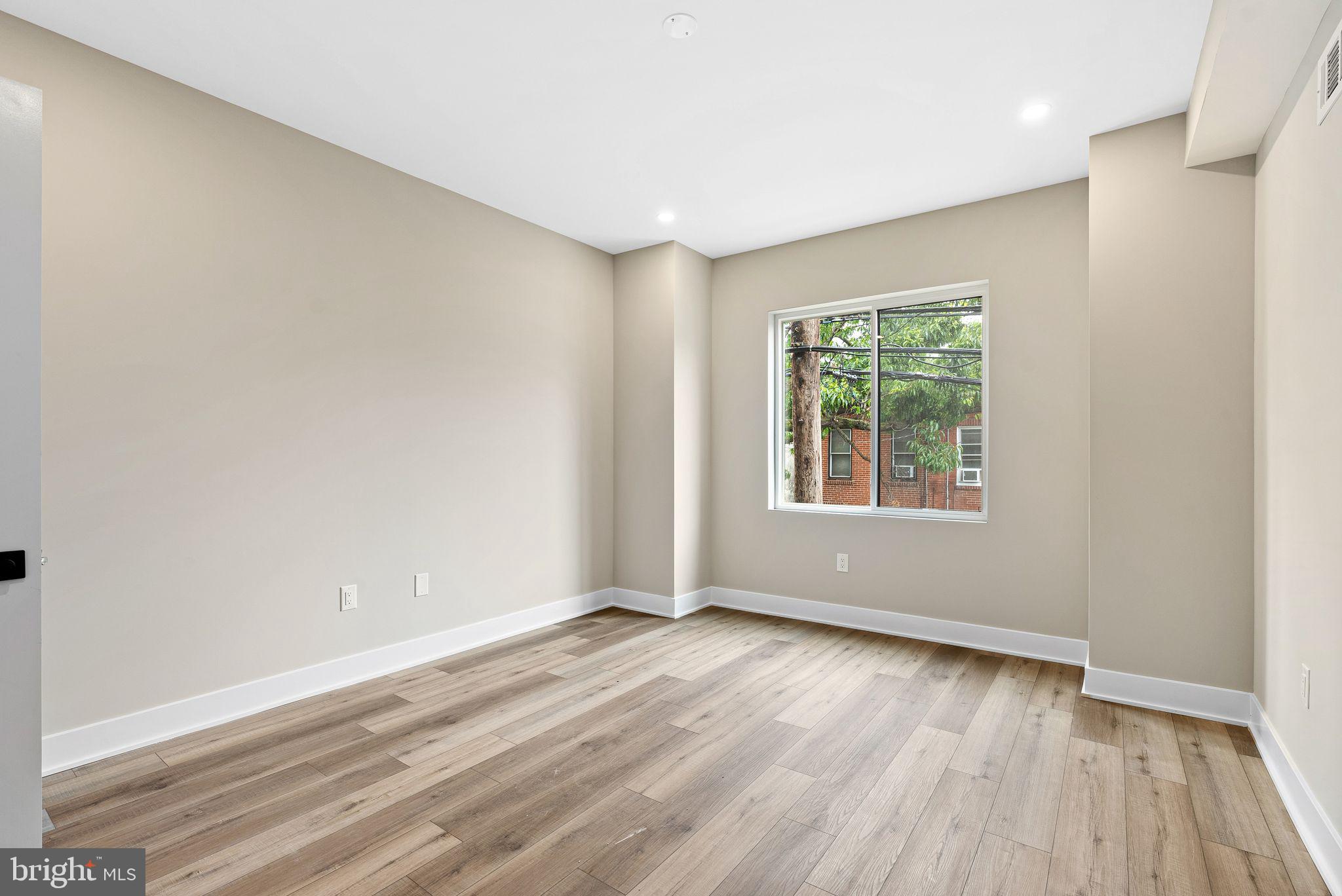 GRAYS FERRY - Residential