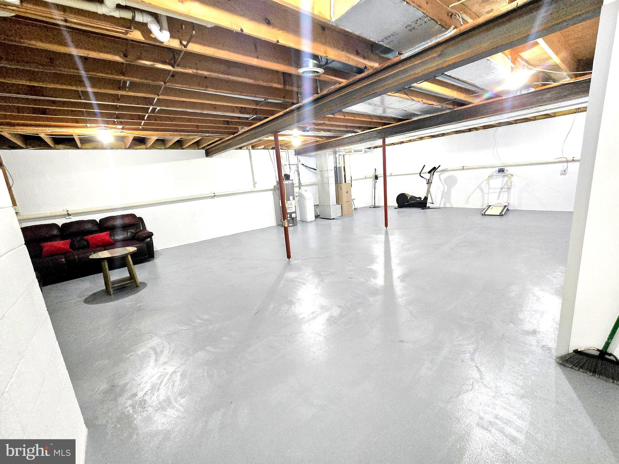 WHITFORD HILL - Residential