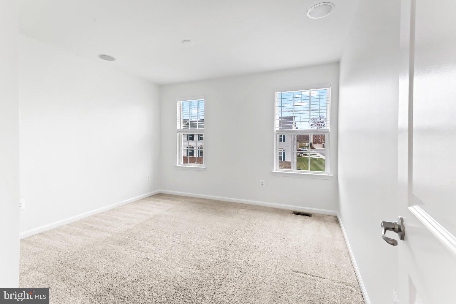 GREENWAY FARMS - Residential Lease