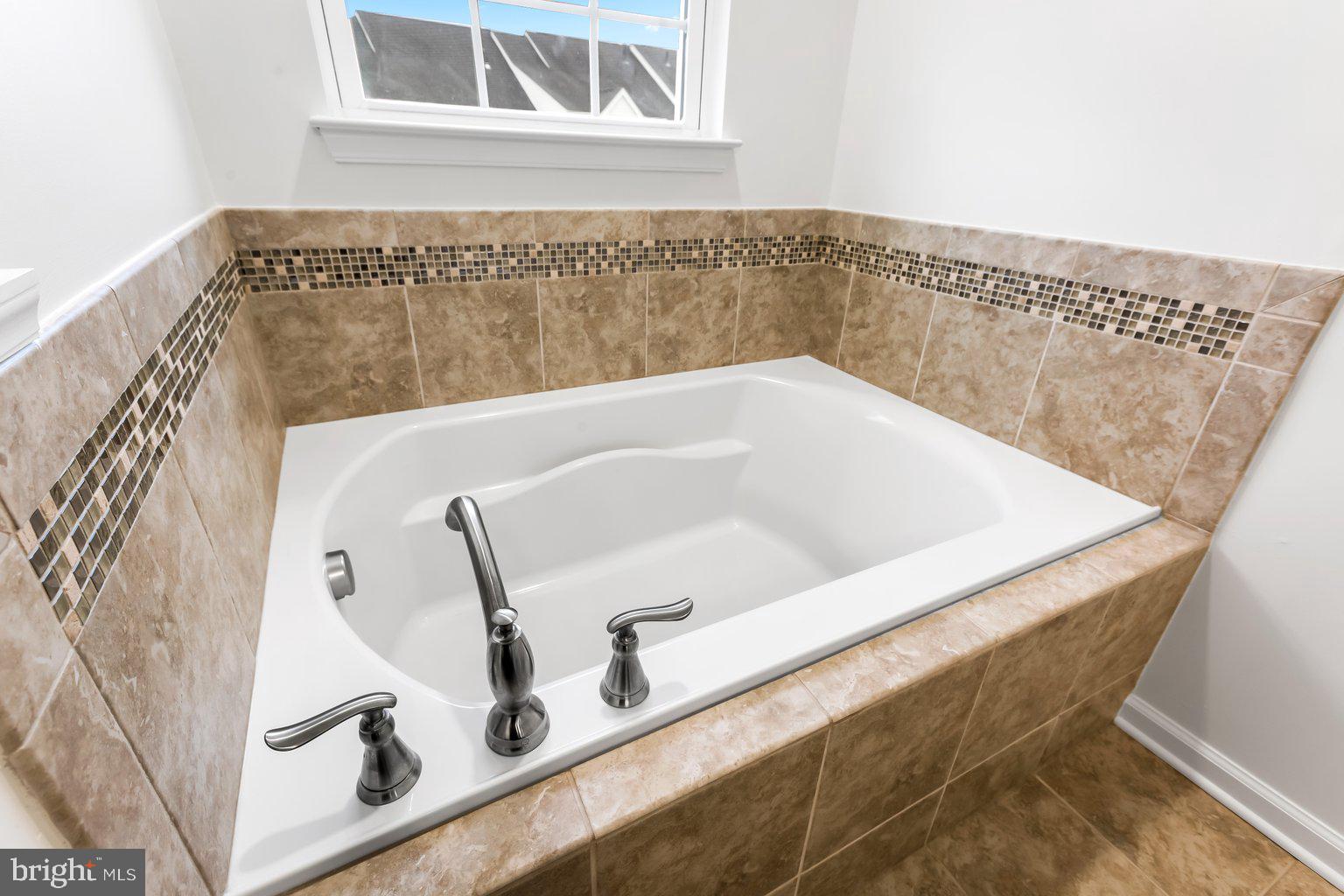 GREENWAY FARMS - Residential Lease