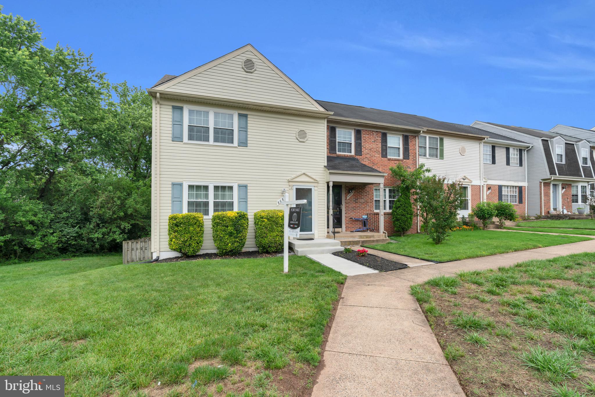 8683 POINT OF WOODS DRIVE
