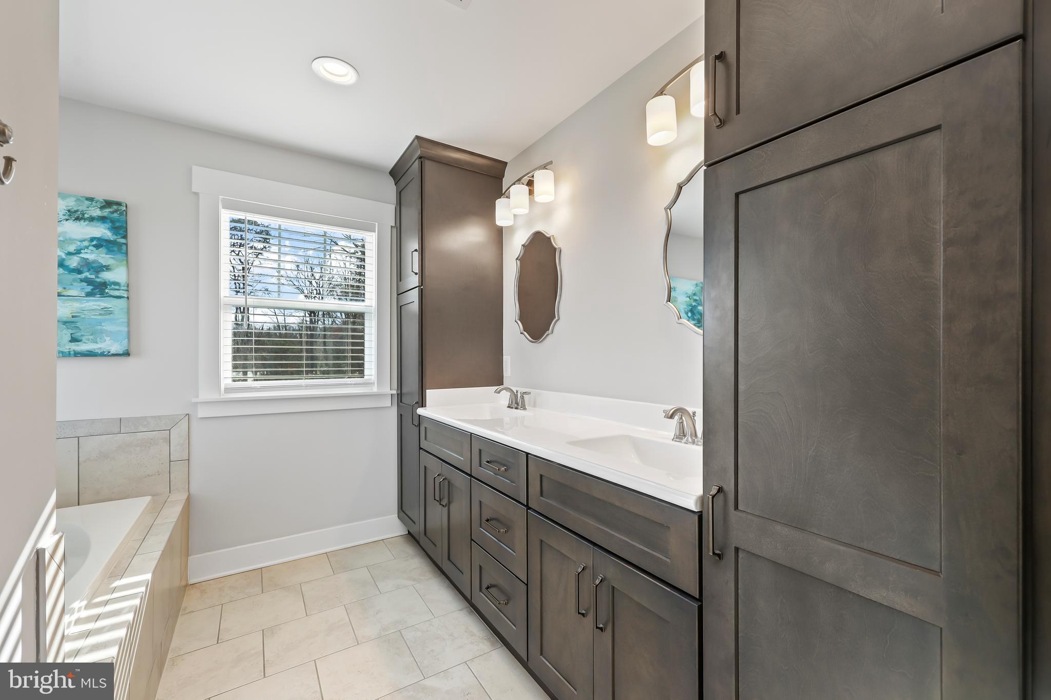 BRIDLEWOOD ESTATES - Residential