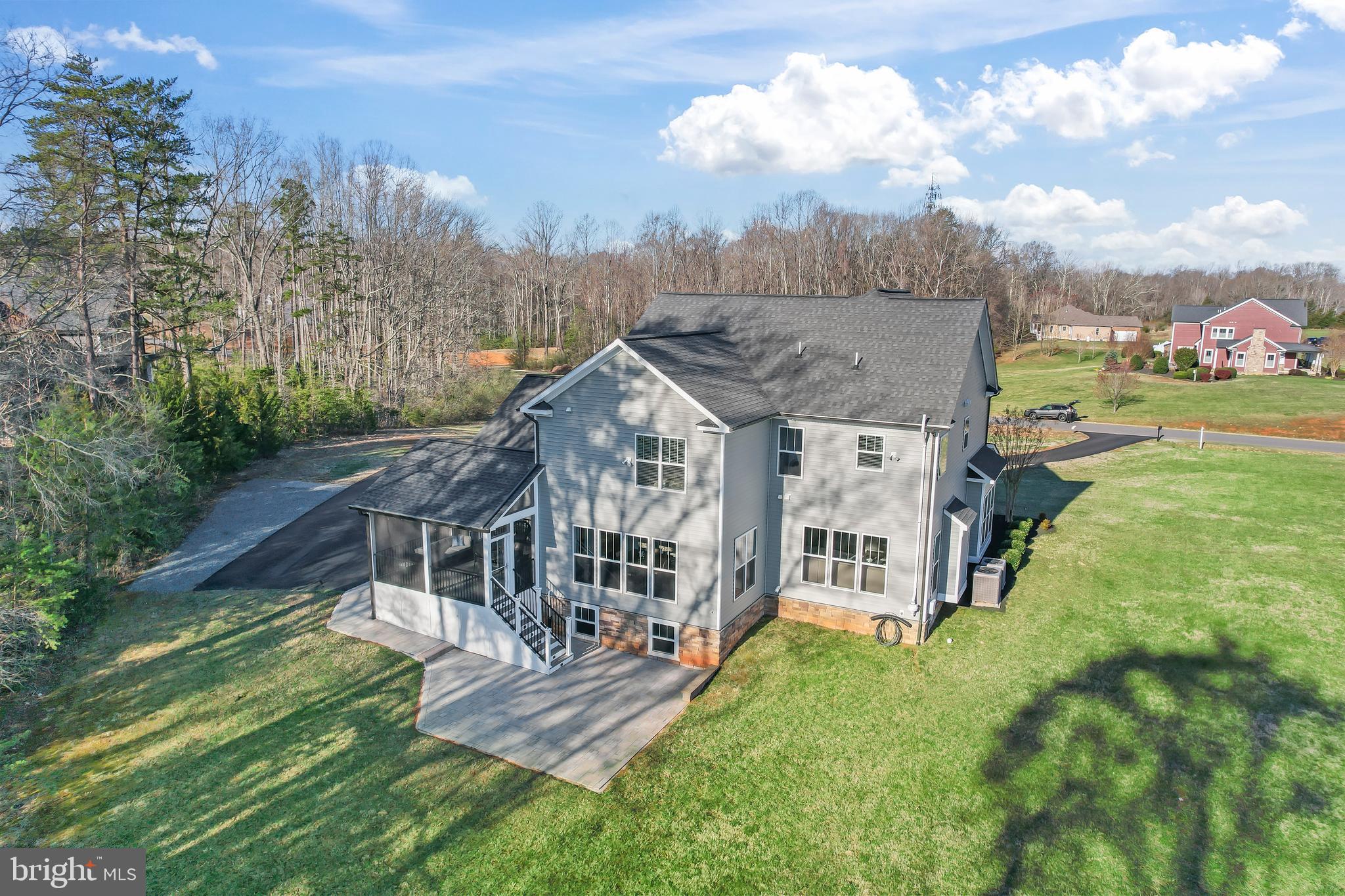 BRIDLEWOOD ESTATES - Residential