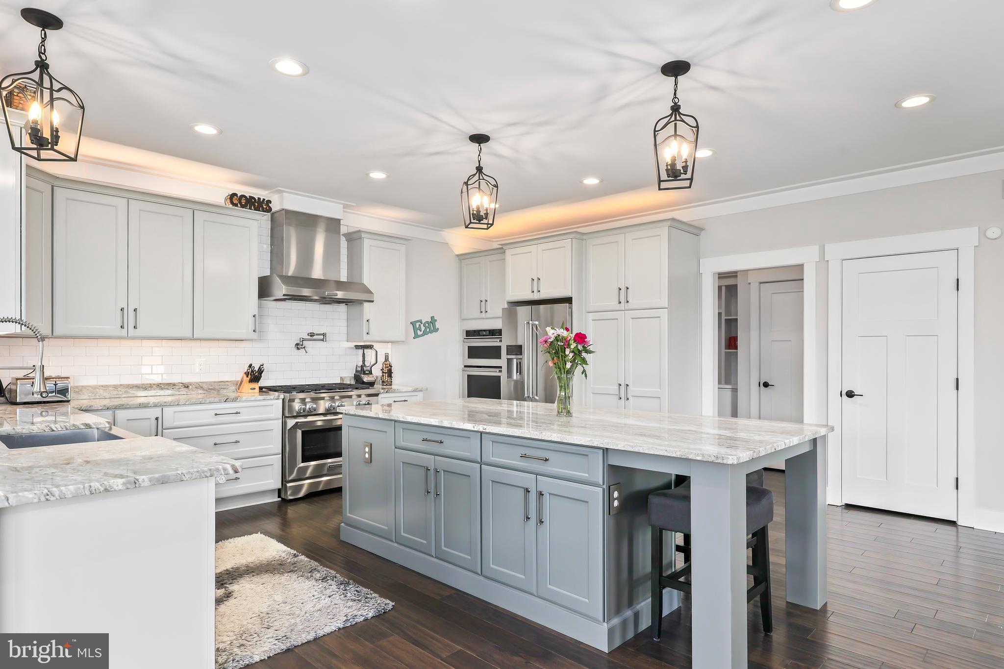 BRIDLEWOOD ESTATES - Residential