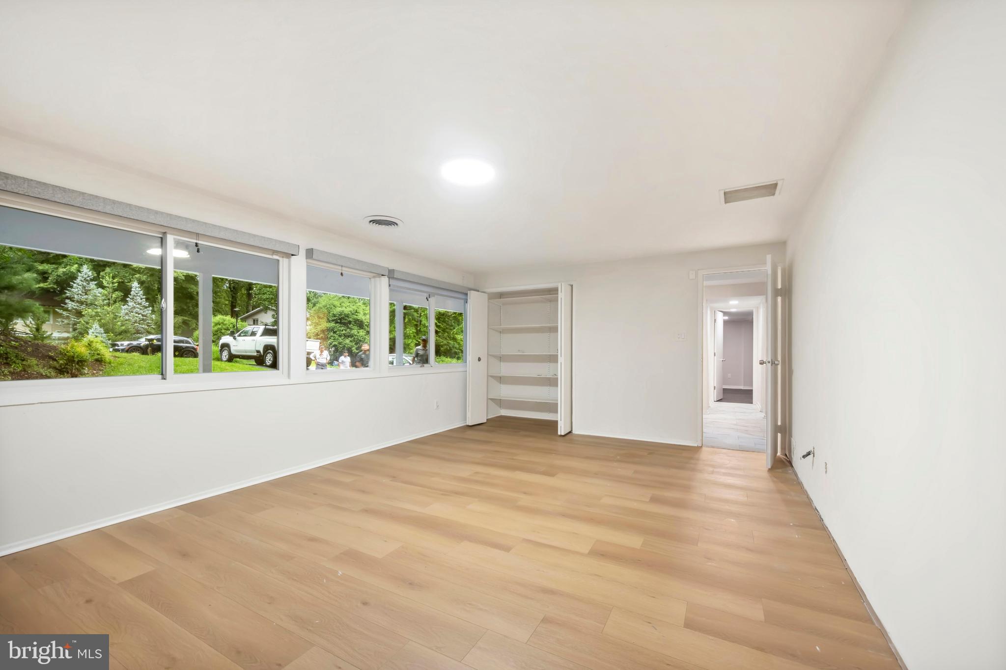 CARDEROCK SPRINGS - Residential