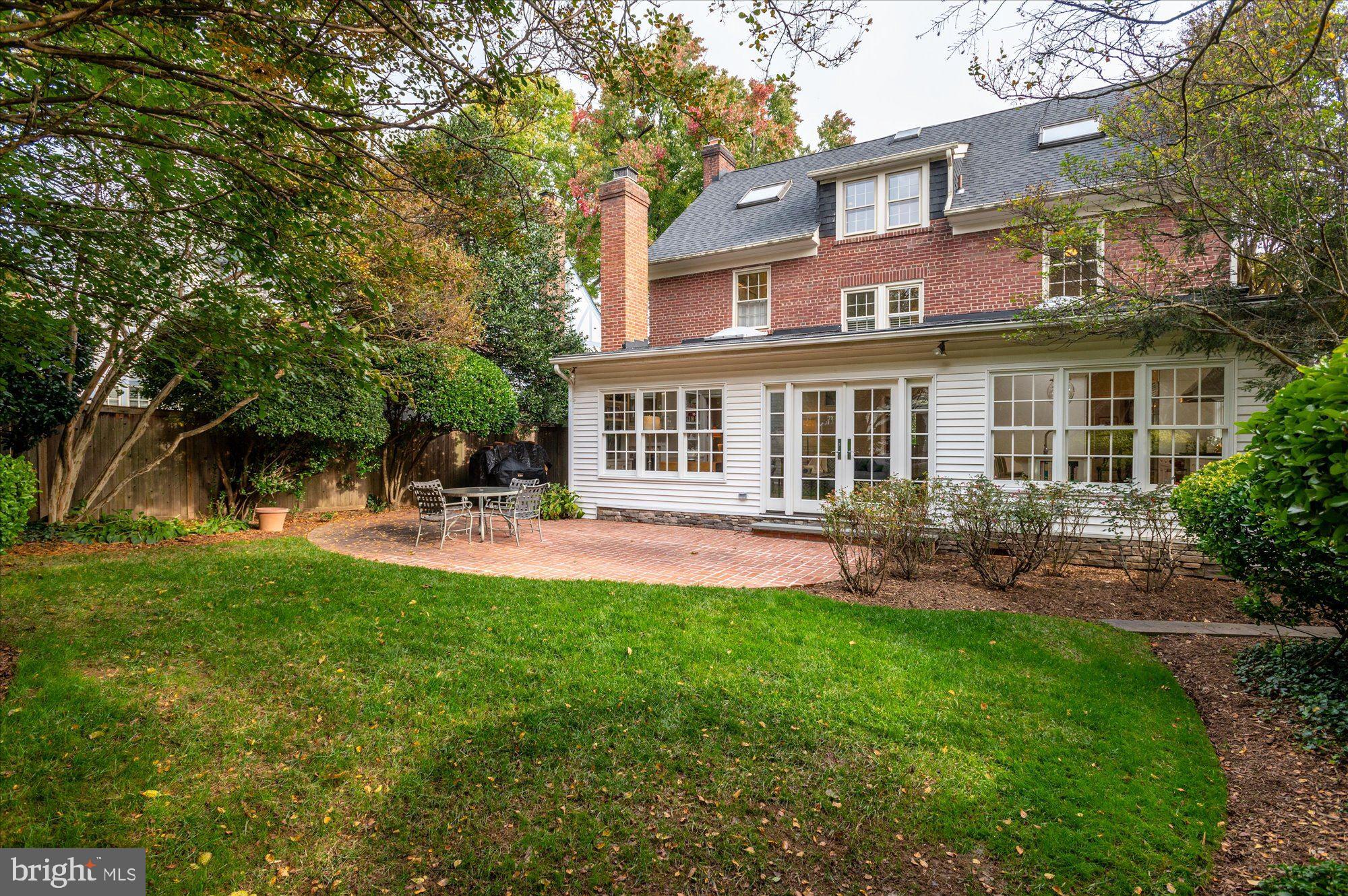 CHEVY CHASE VILLAGE - Residential