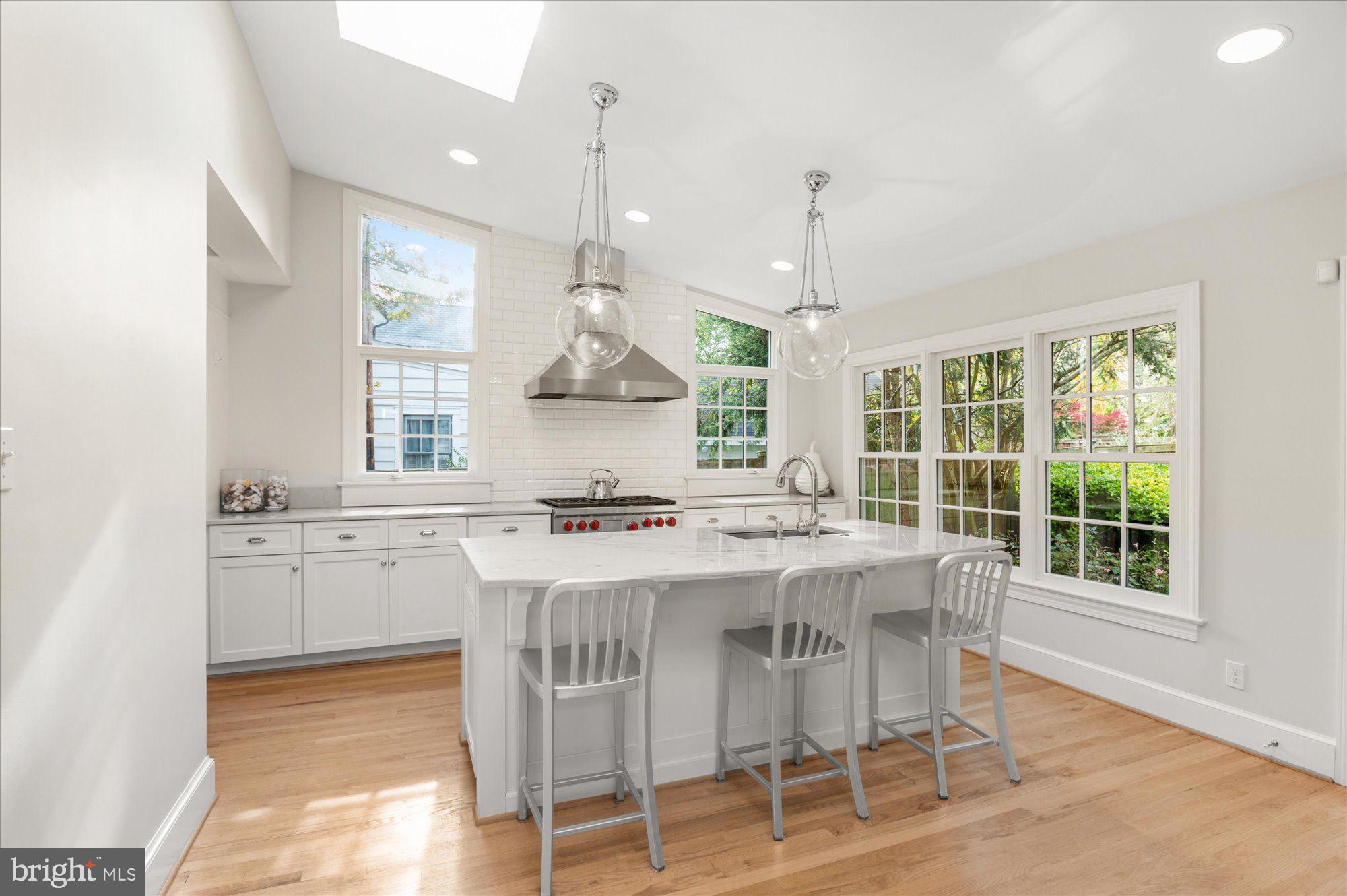 CHEVY CHASE VILLAGE - Residential