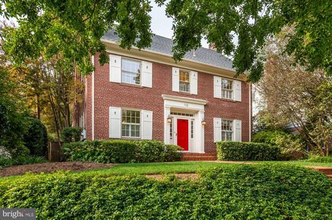 Photo of 112 Summerfield Road, Chevy Chase, MD 20815 (MLS # MDMC2073070)
