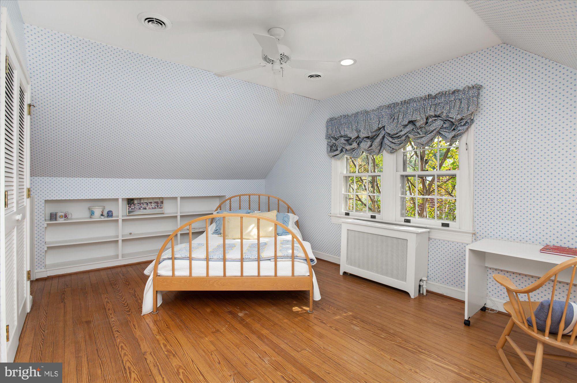 CHEVY CHASE VILLAGE - Residential