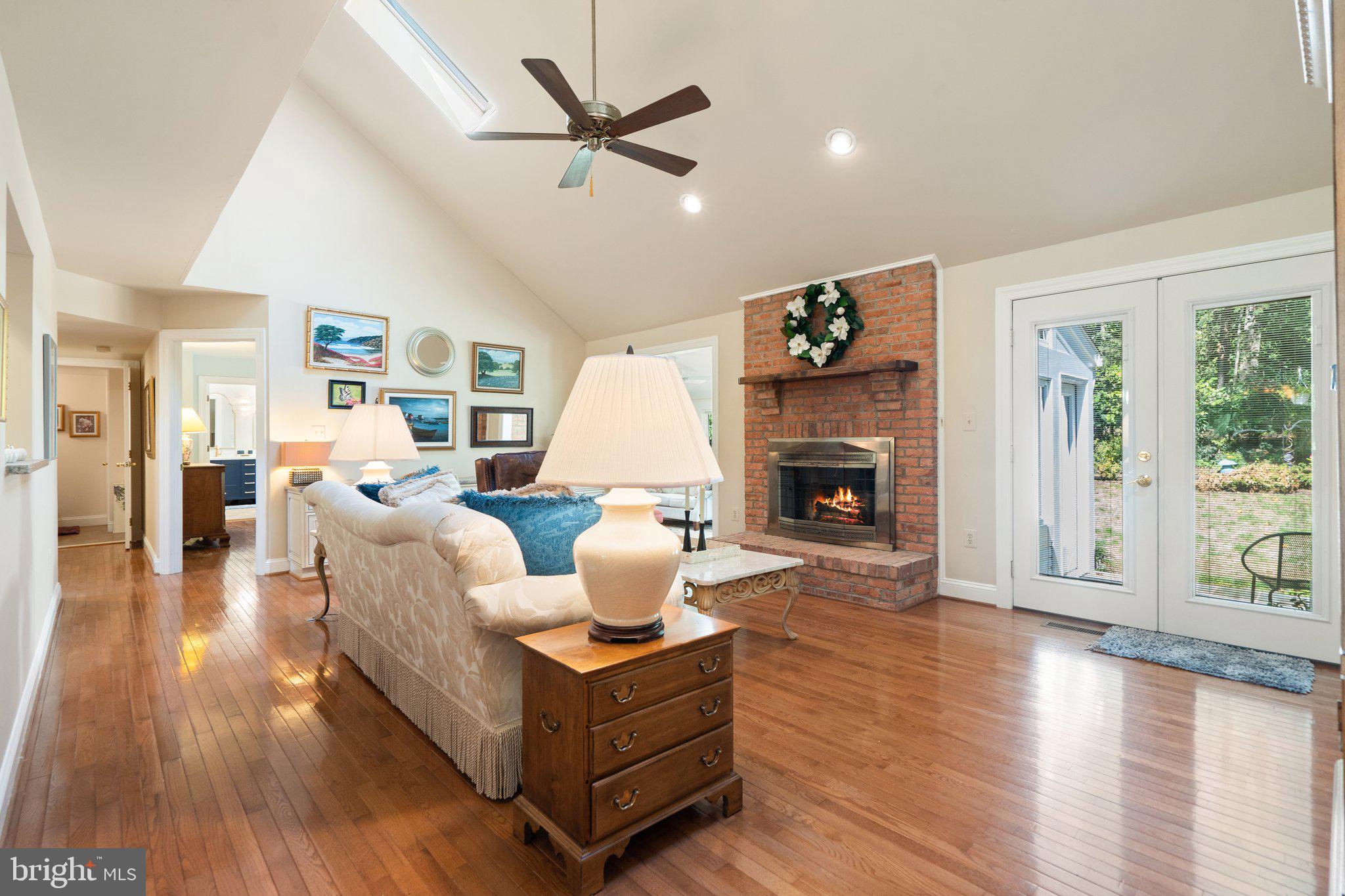 FAIRWAY MANOR - Residential