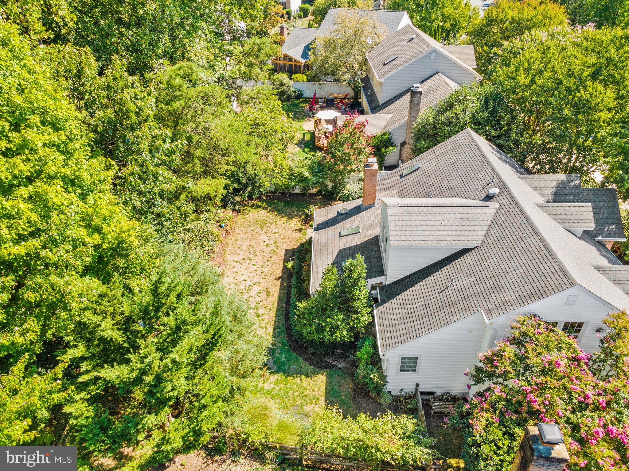 FAIRWAY MANOR - Residential