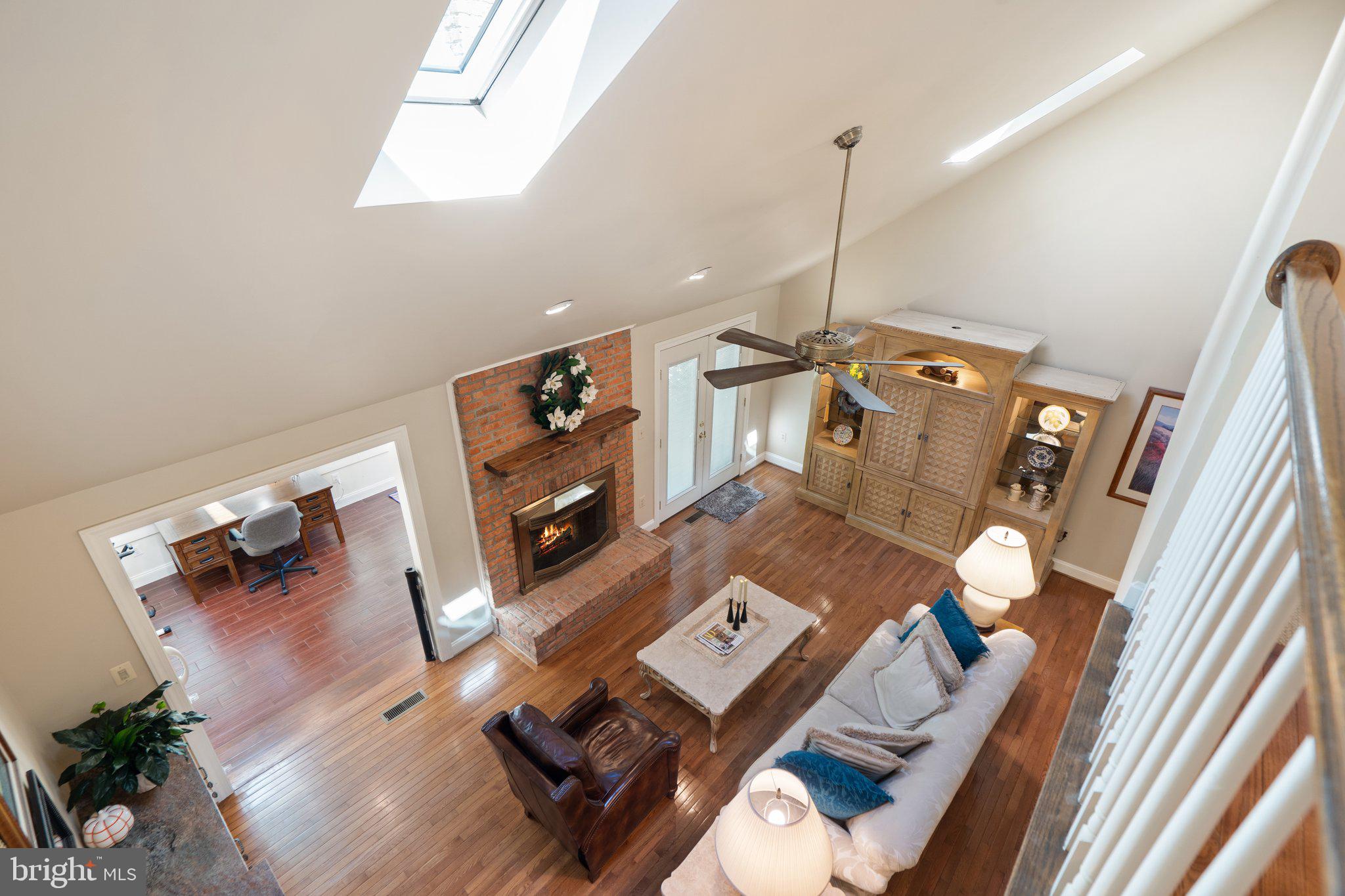 FAIRWAY MANOR - Residential