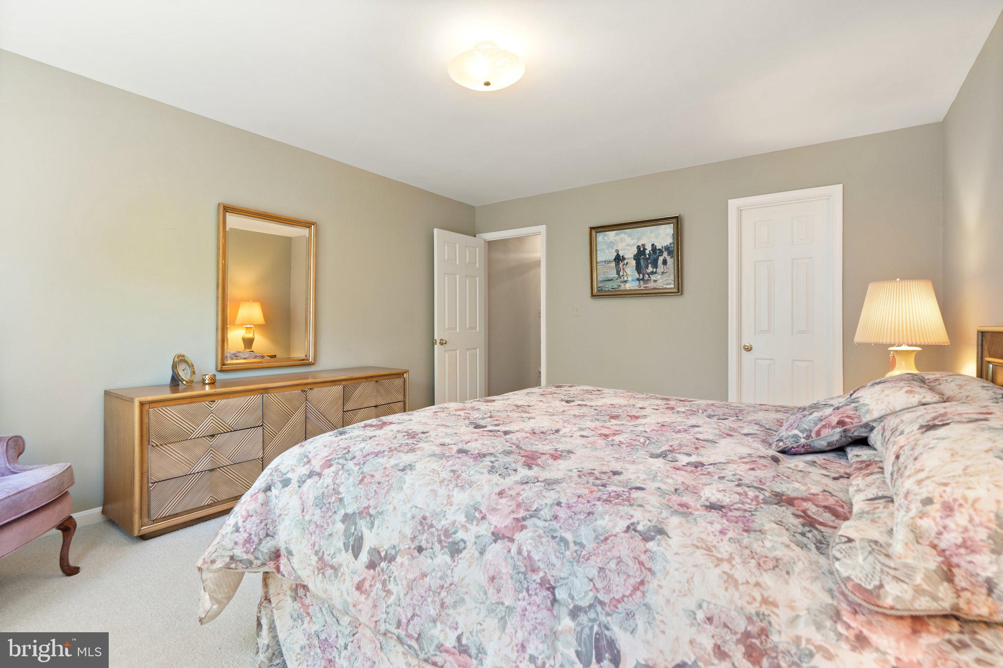 FAIRWAY MANOR - Residential