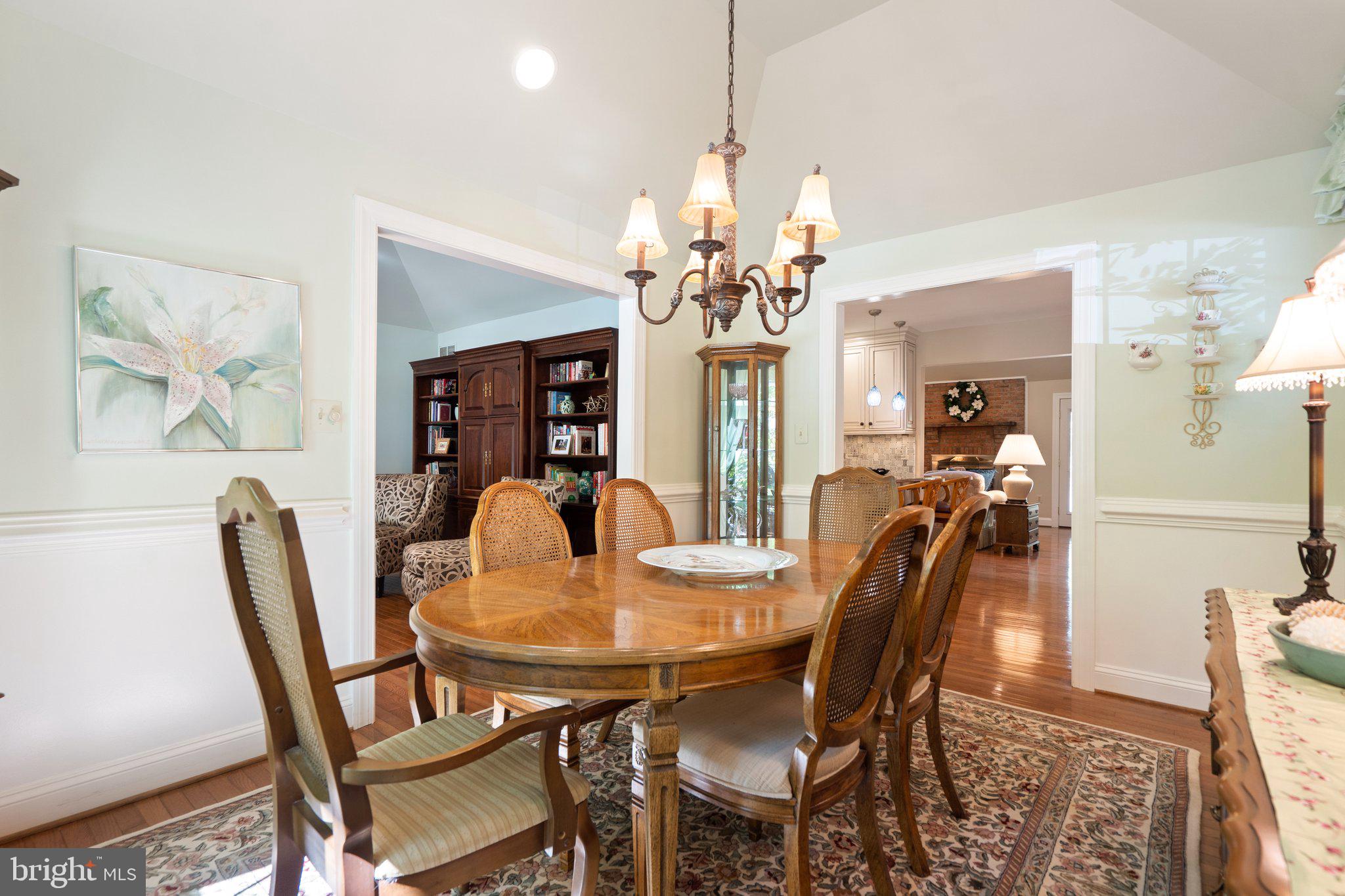 FAIRWAY MANOR - Residential