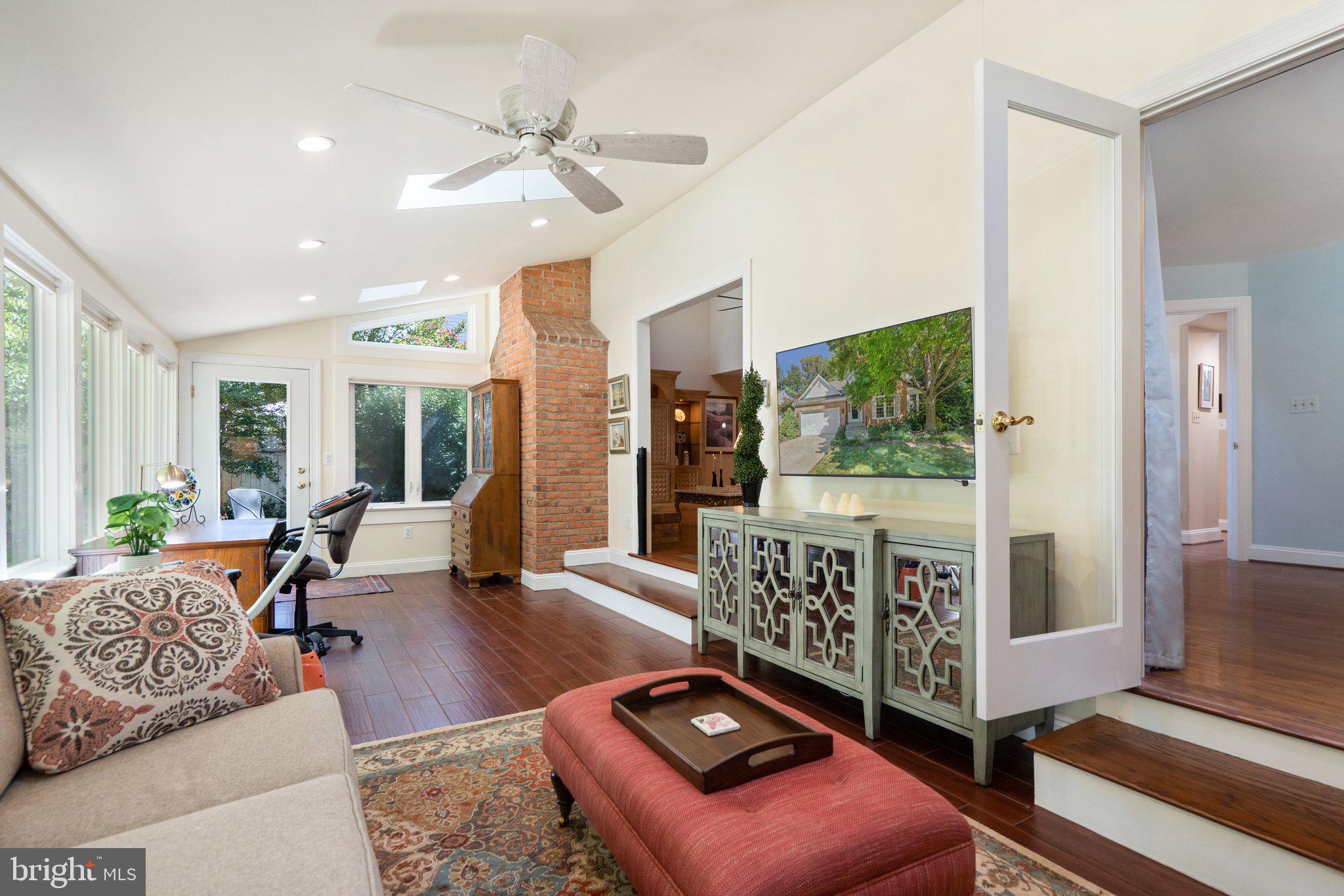 FAIRWAY MANOR - Residential