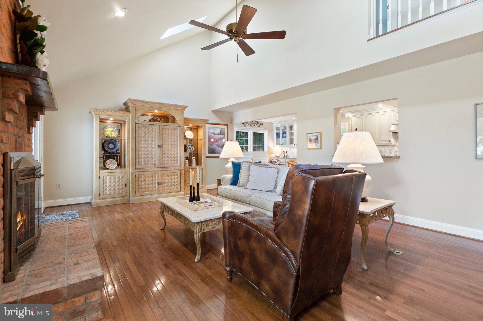 FAIRWAY MANOR - Residential