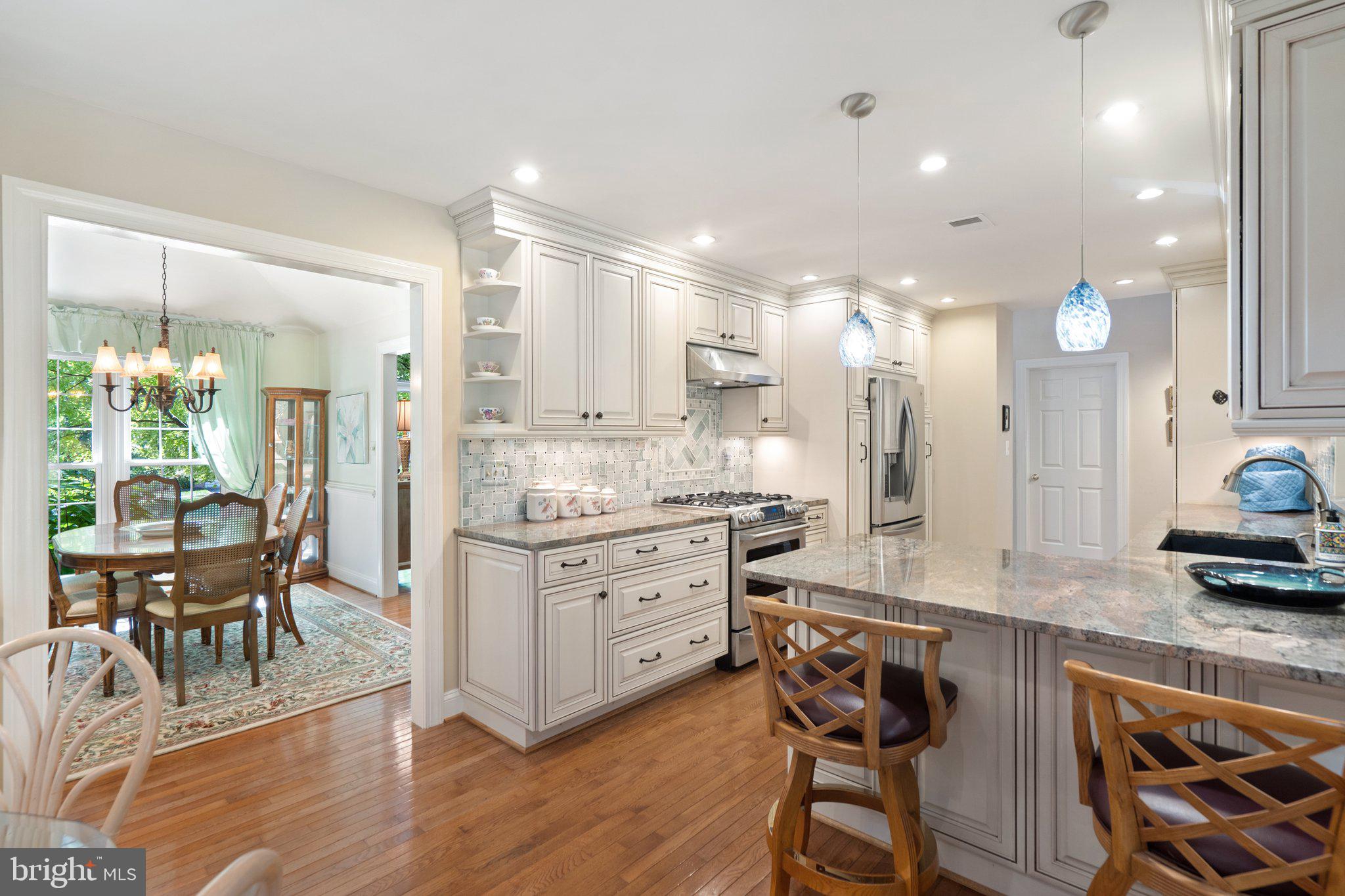 FAIRWAY MANOR - Residential