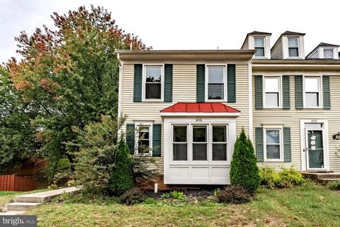 8498 LAUREL OAK DRIVE SPRINGFIELD VA 22153
