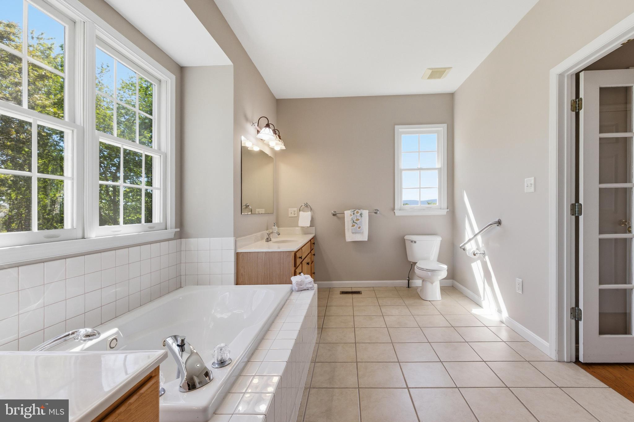 FAIRVIEW - Residential