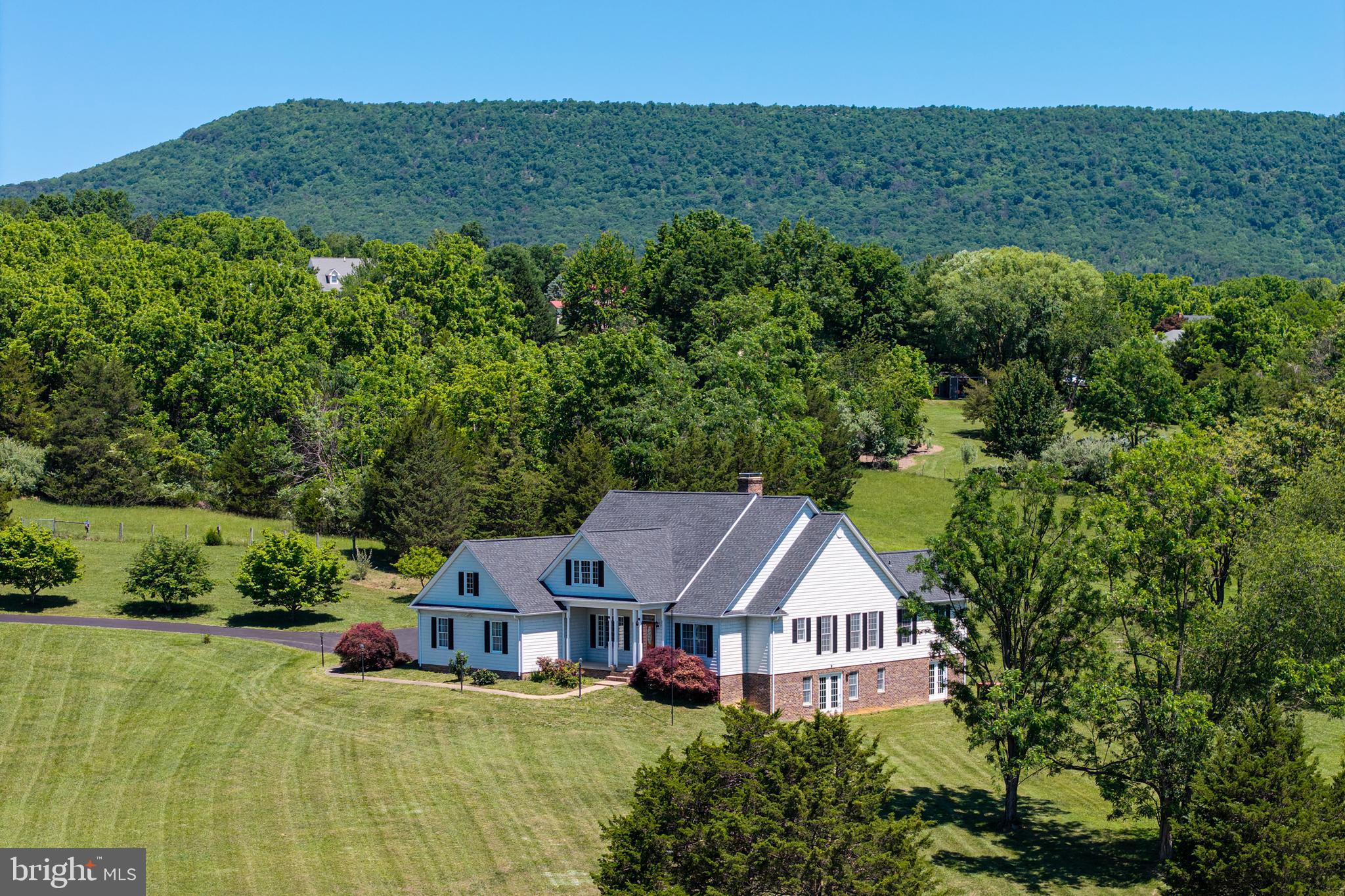 128 FAIRVIEW CIRCLE