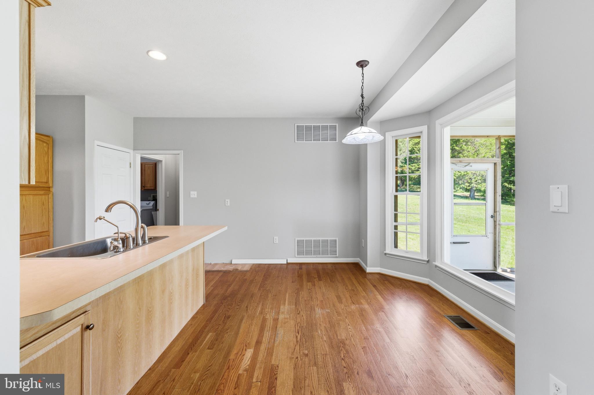 FAIRVIEW - Residential