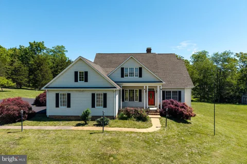 128 Fairview Circle, Woodstock, VA 22664 - #: VASH2014492