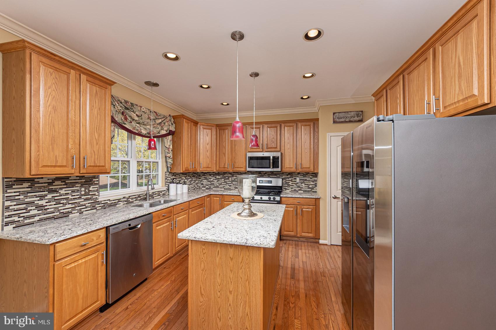 6052 TOOMEY LANE