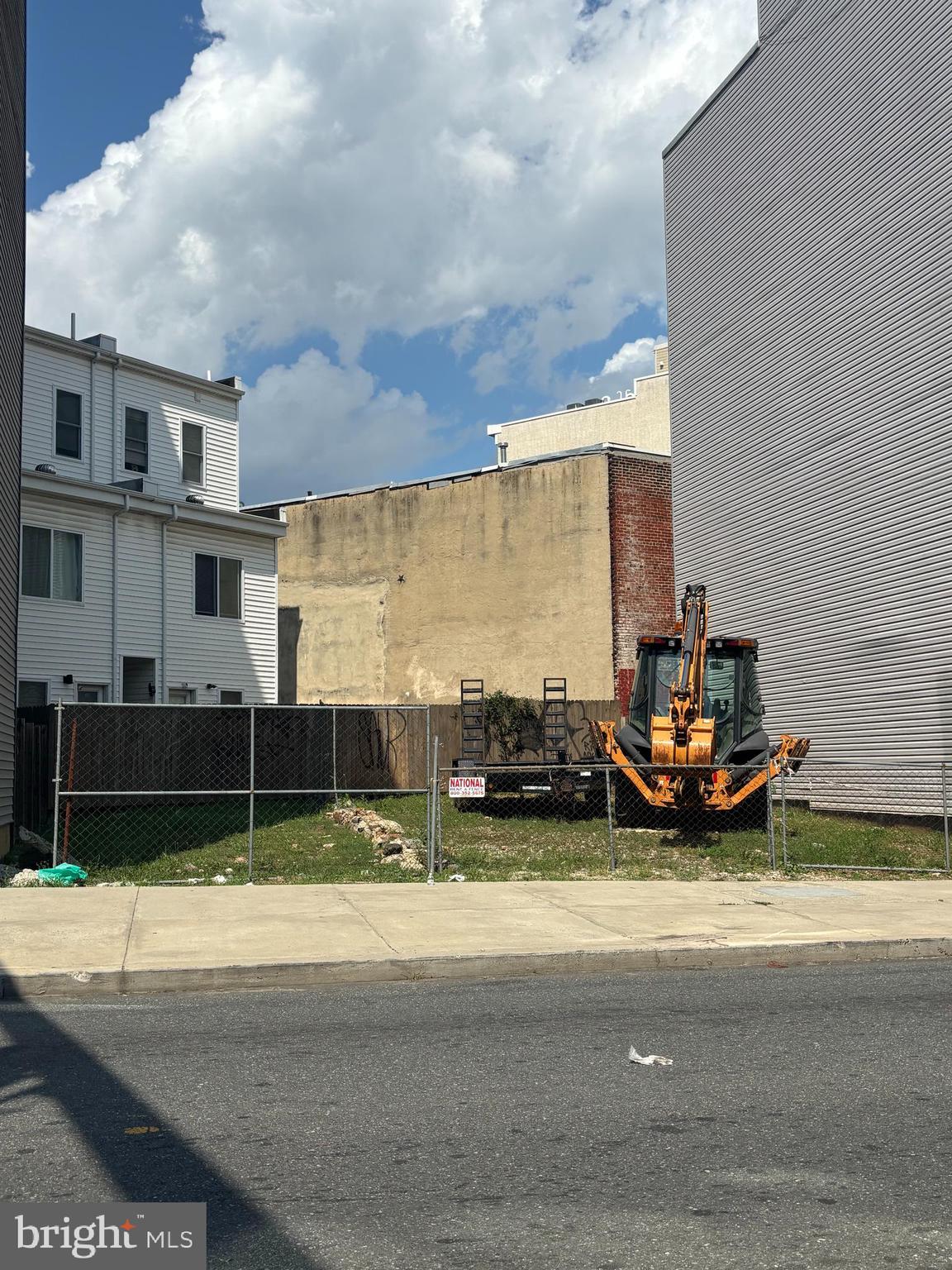 1549 & 1551 RIDGE AVENUE