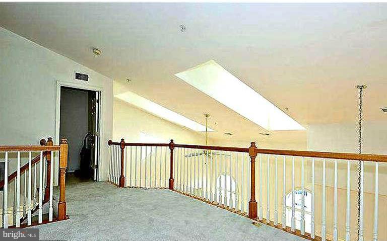 MANORS AT STONEGATE - Residential Lease