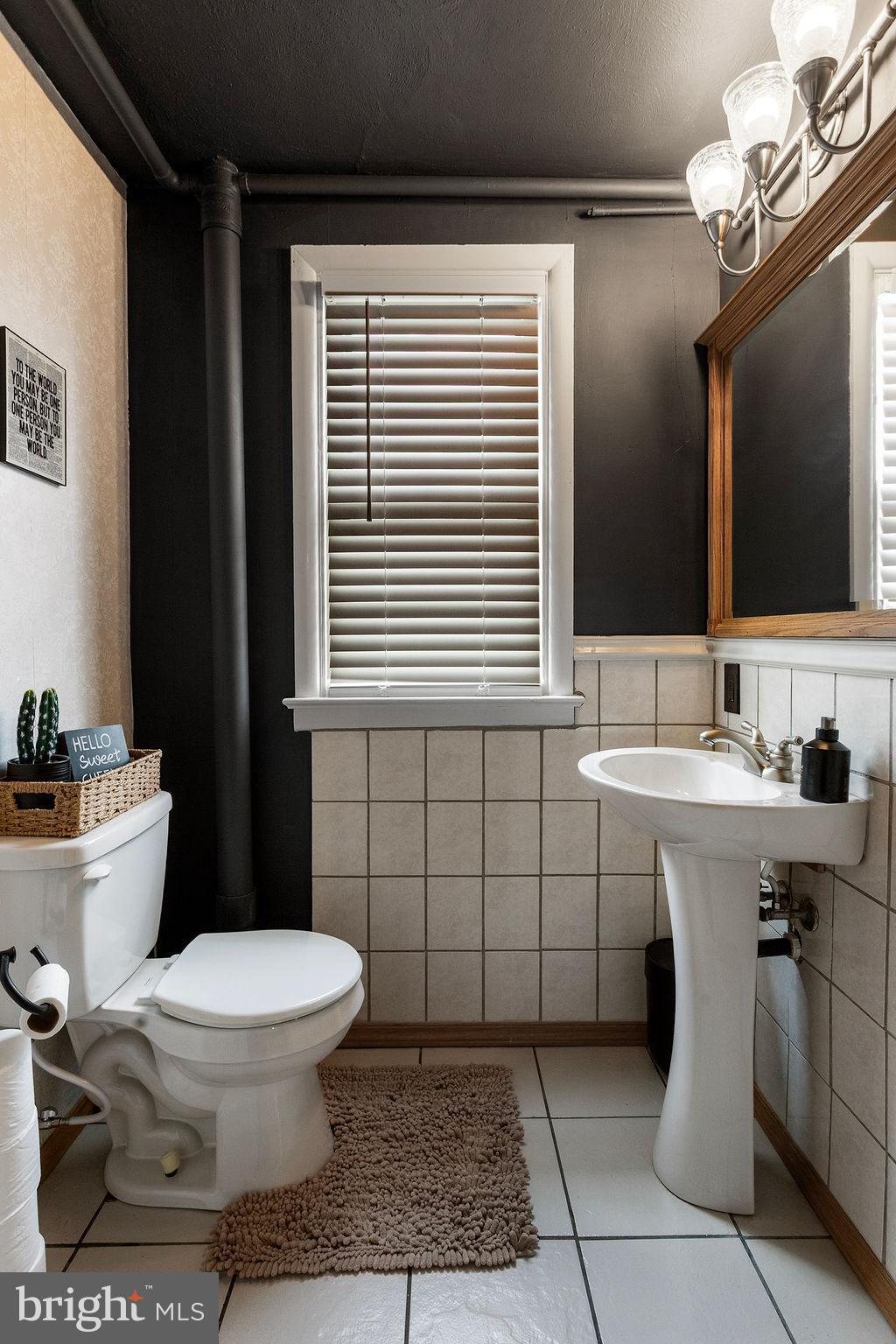 LEADER HEIGHTS - Residential