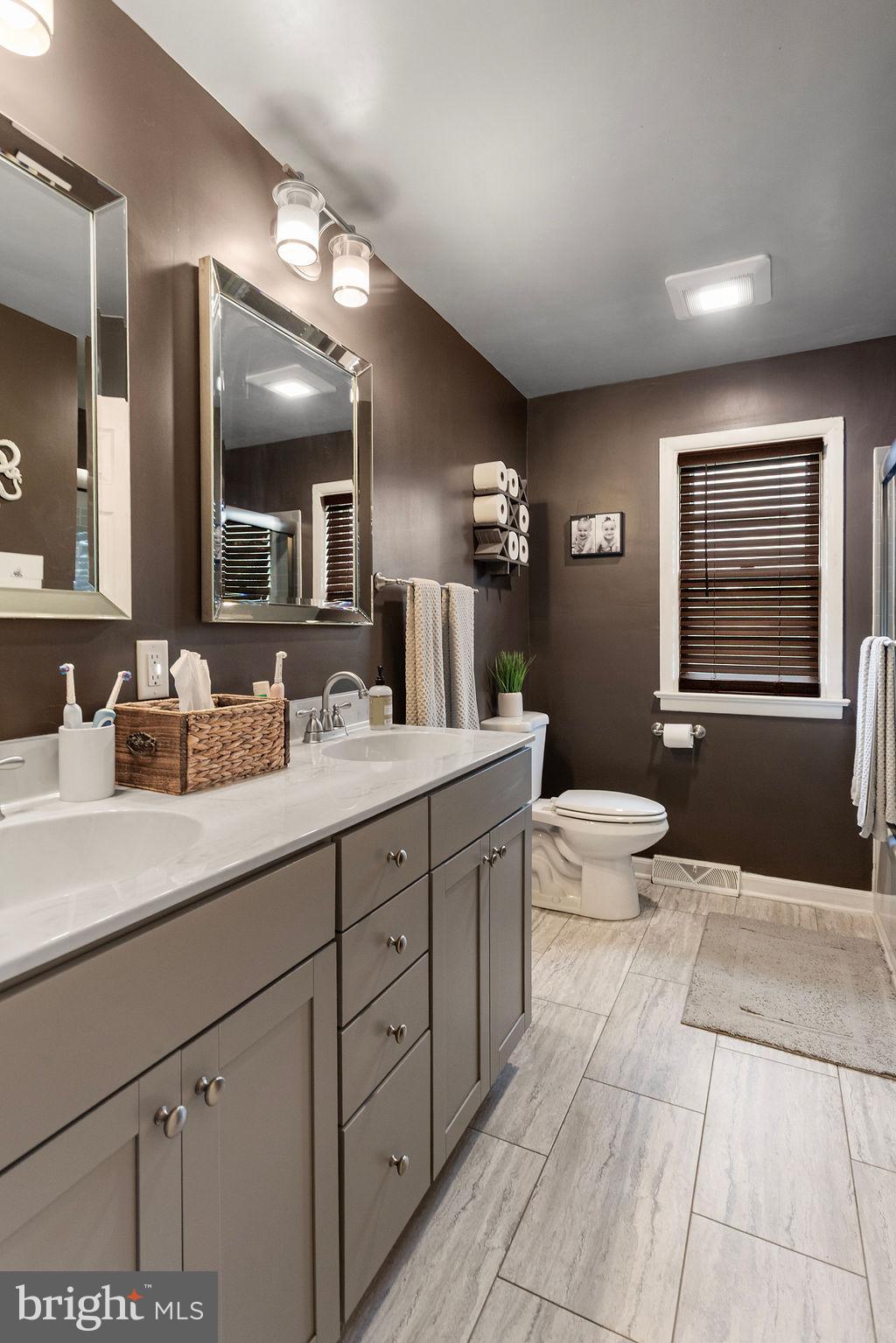 LEADER HEIGHTS - Residential