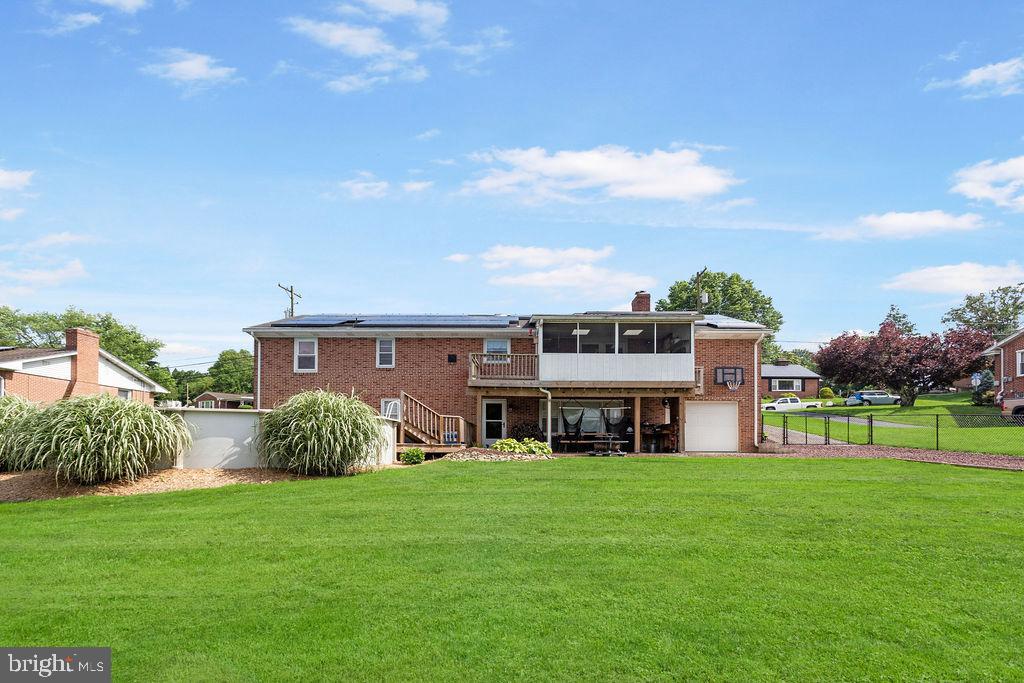 LEADER HEIGHTS - Residential