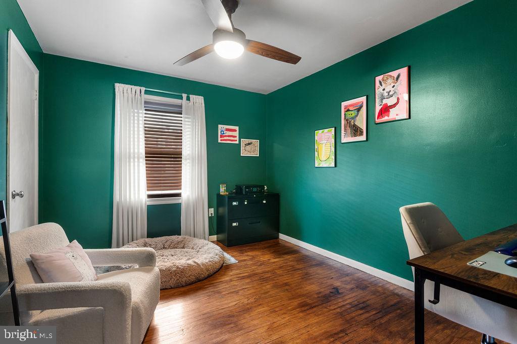 LEADER HEIGHTS - Residential