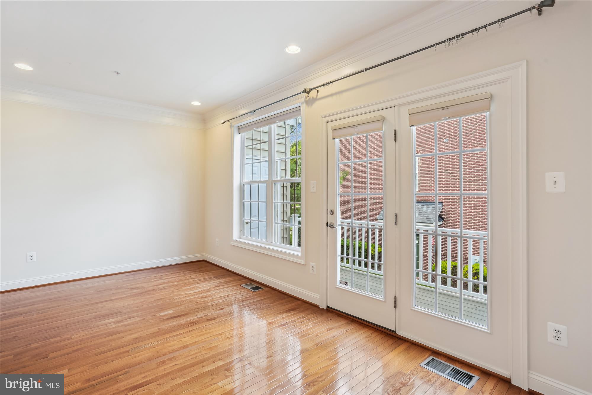 HIDDEN CREEK - Residential