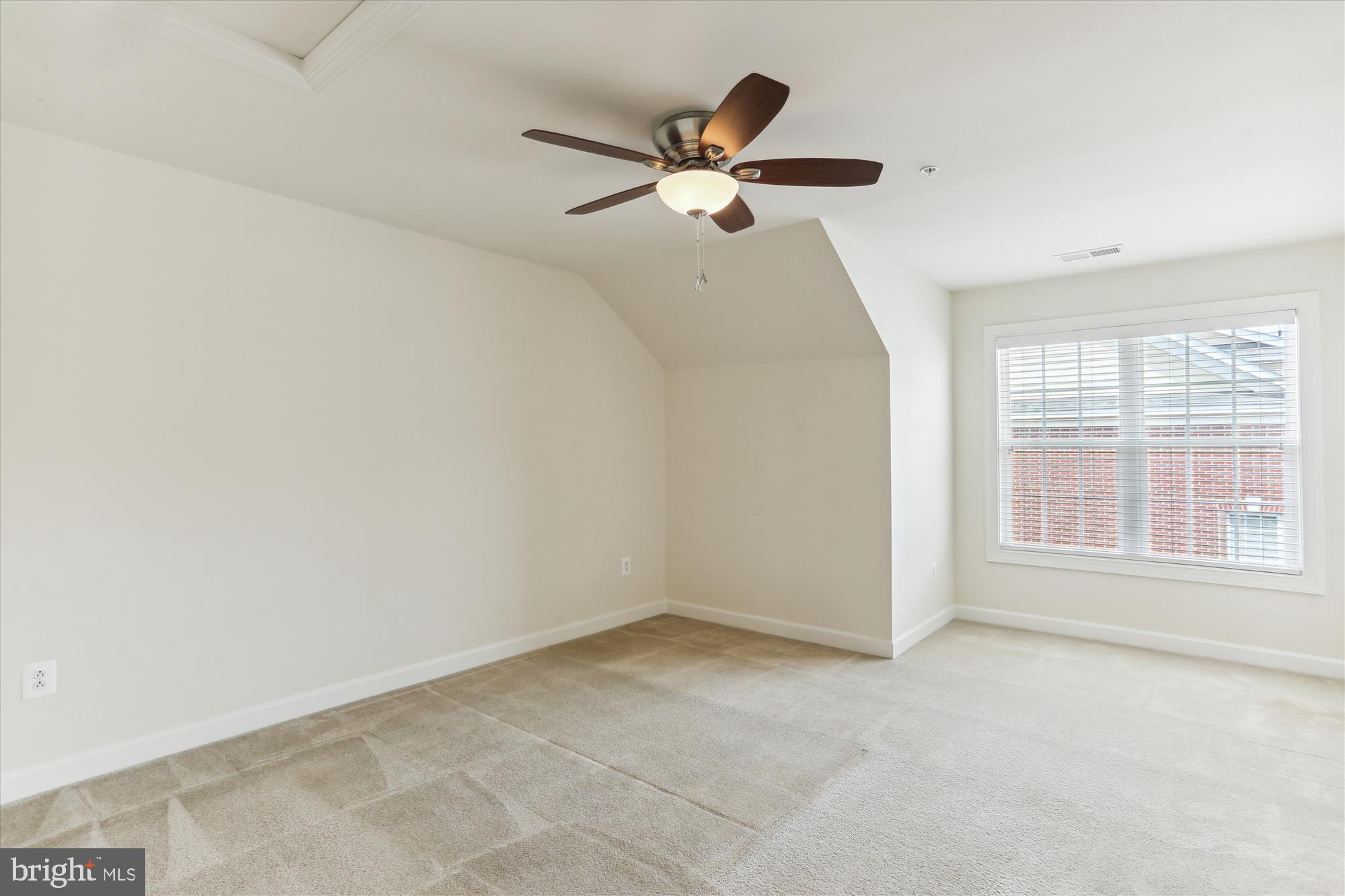 HIDDEN CREEK - Residential