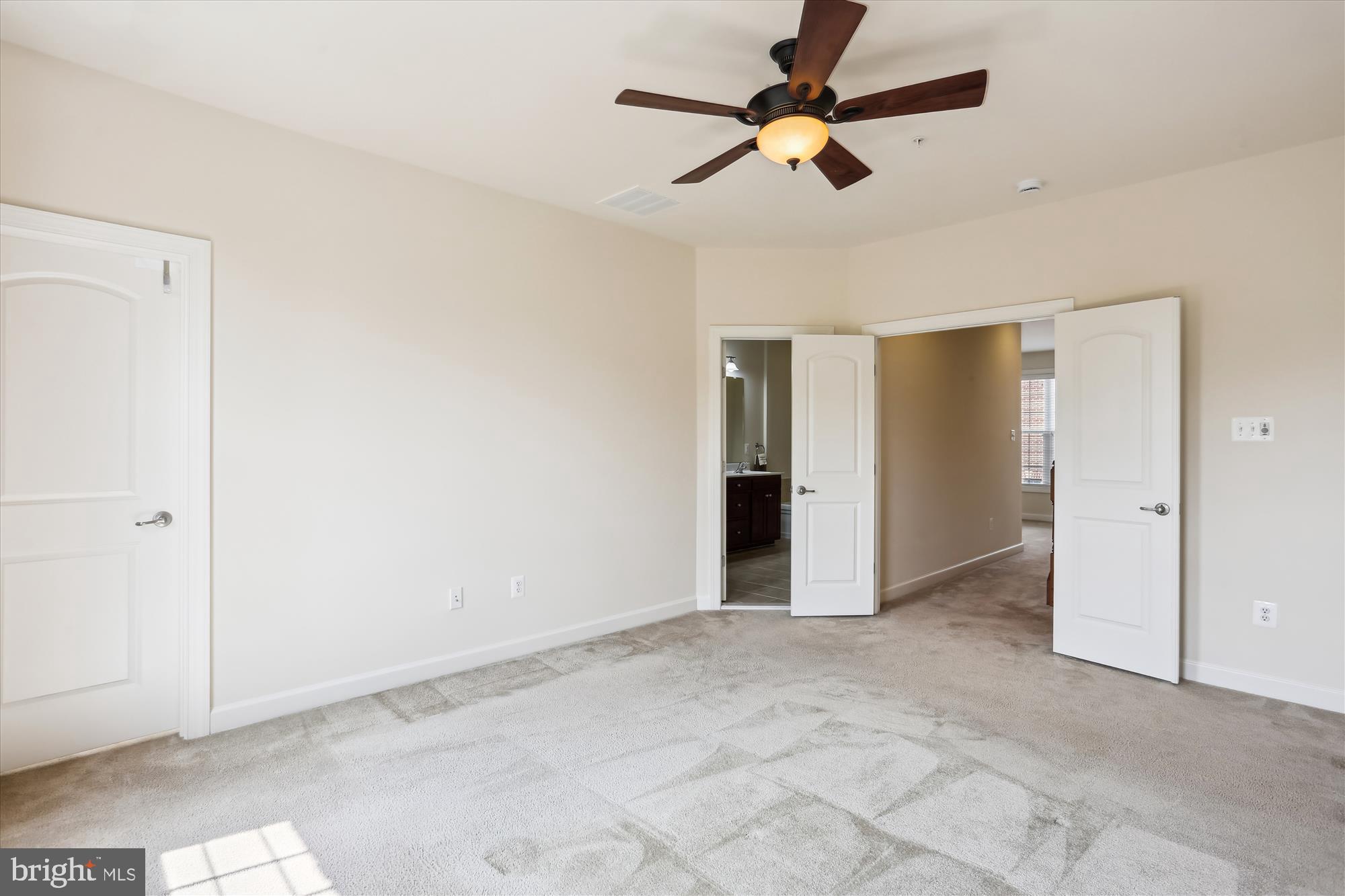 HIDDEN CREEK - Residential